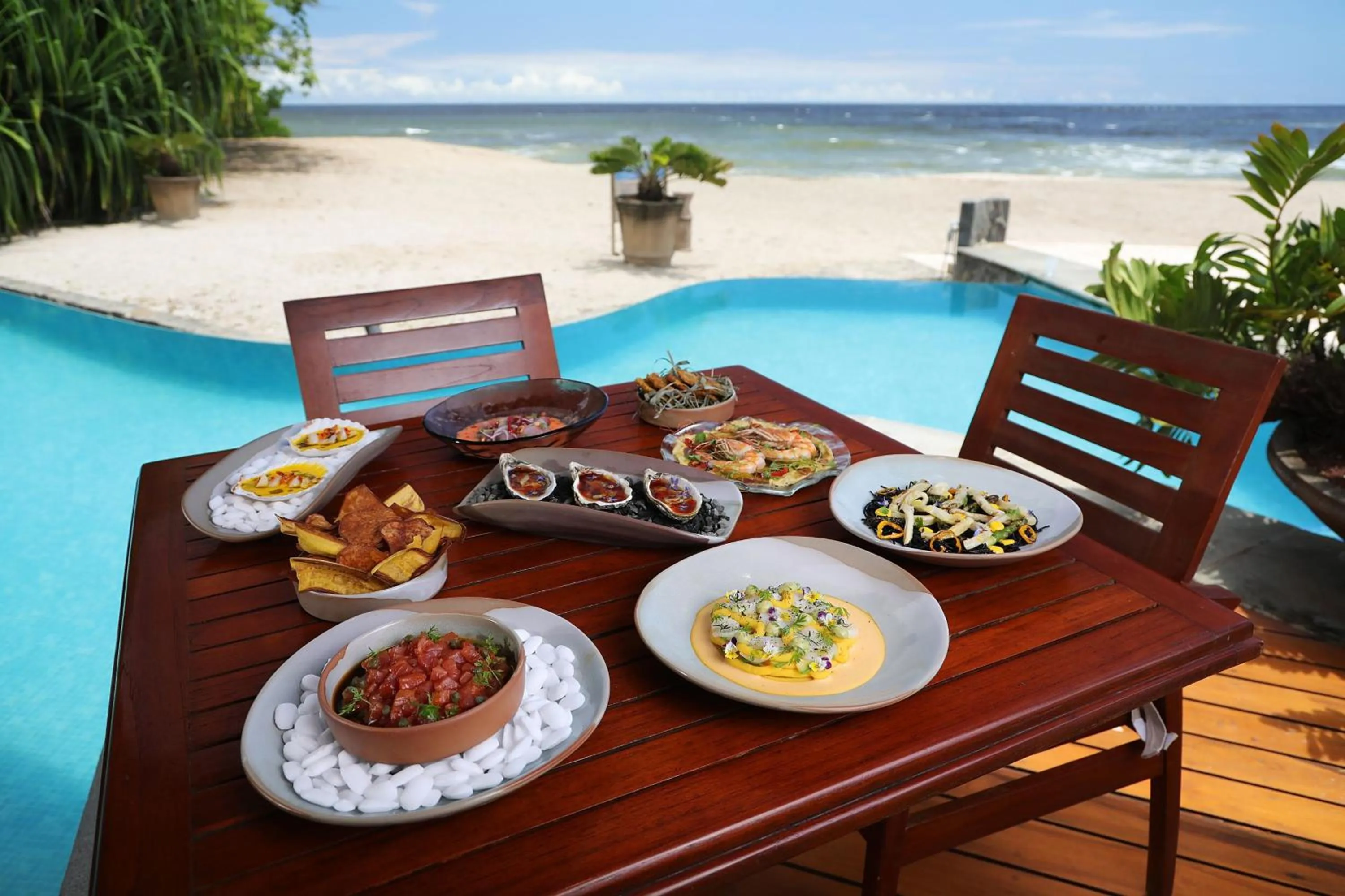 Swimming pool in JW Marriott Guanacaste Beach Resort