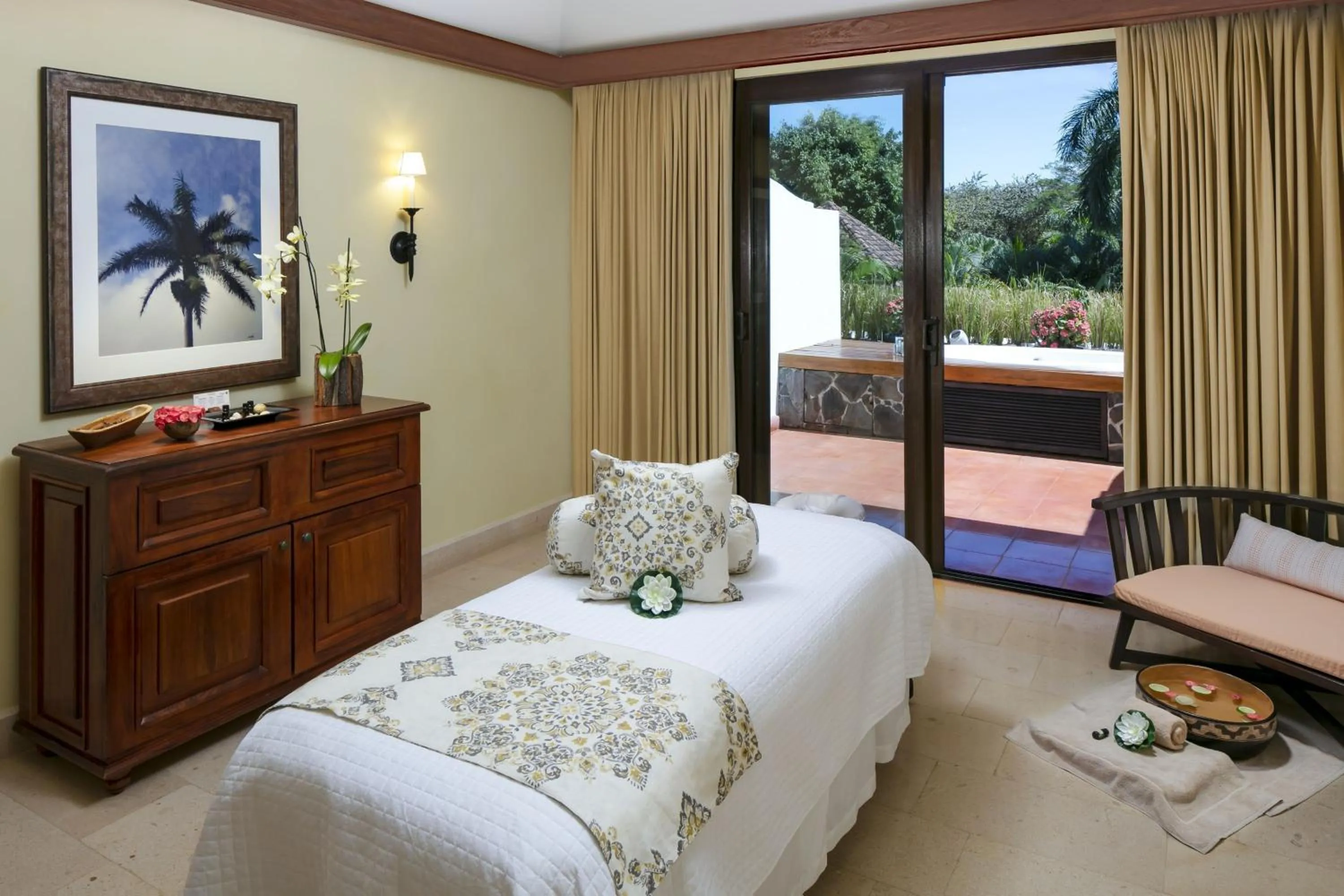 Spa and wellness centre/facilities, Bed in JW Marriott Guanacaste Beach Resort