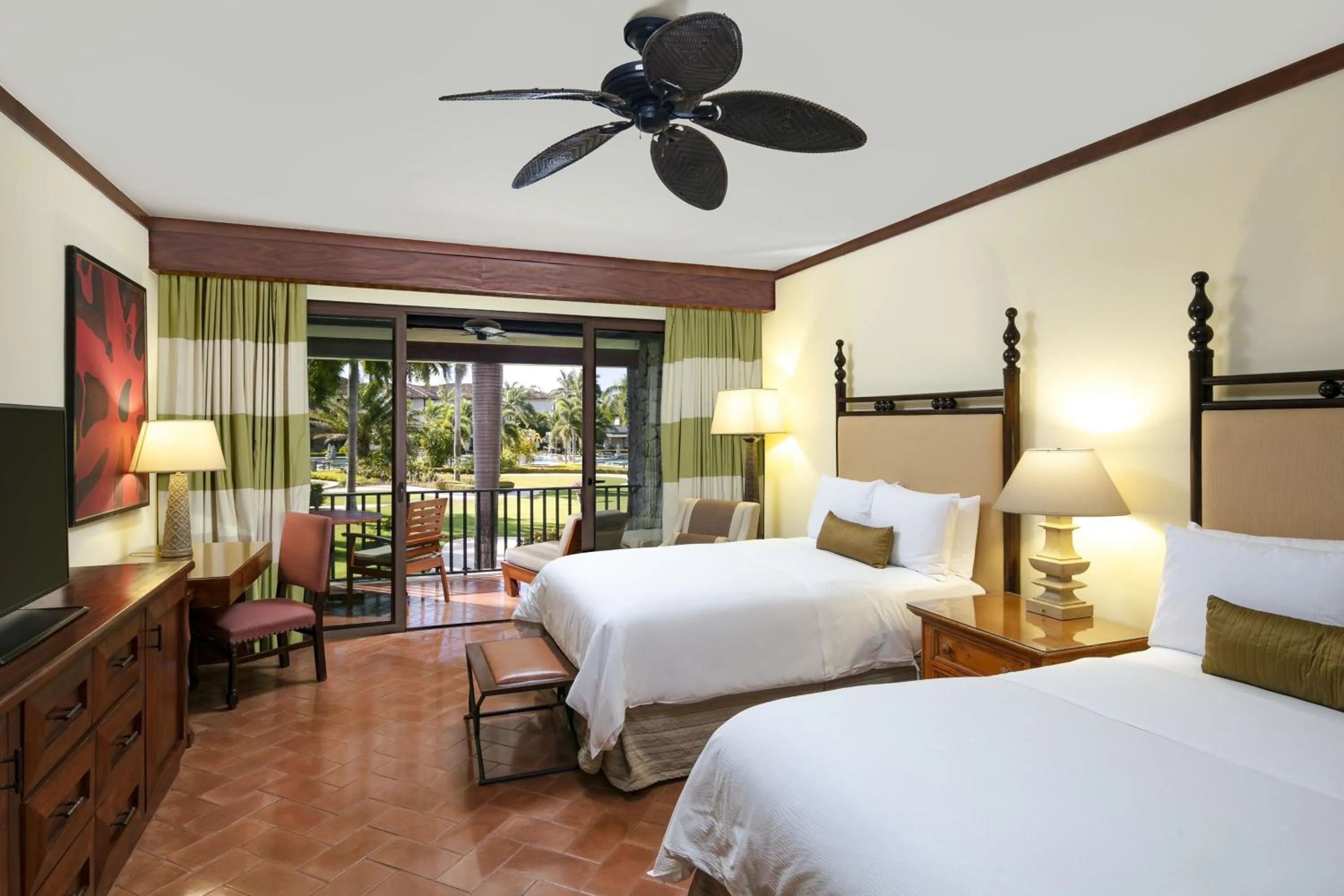 Swimming pool, Bed in JW Marriott Guanacaste Resort & Spa