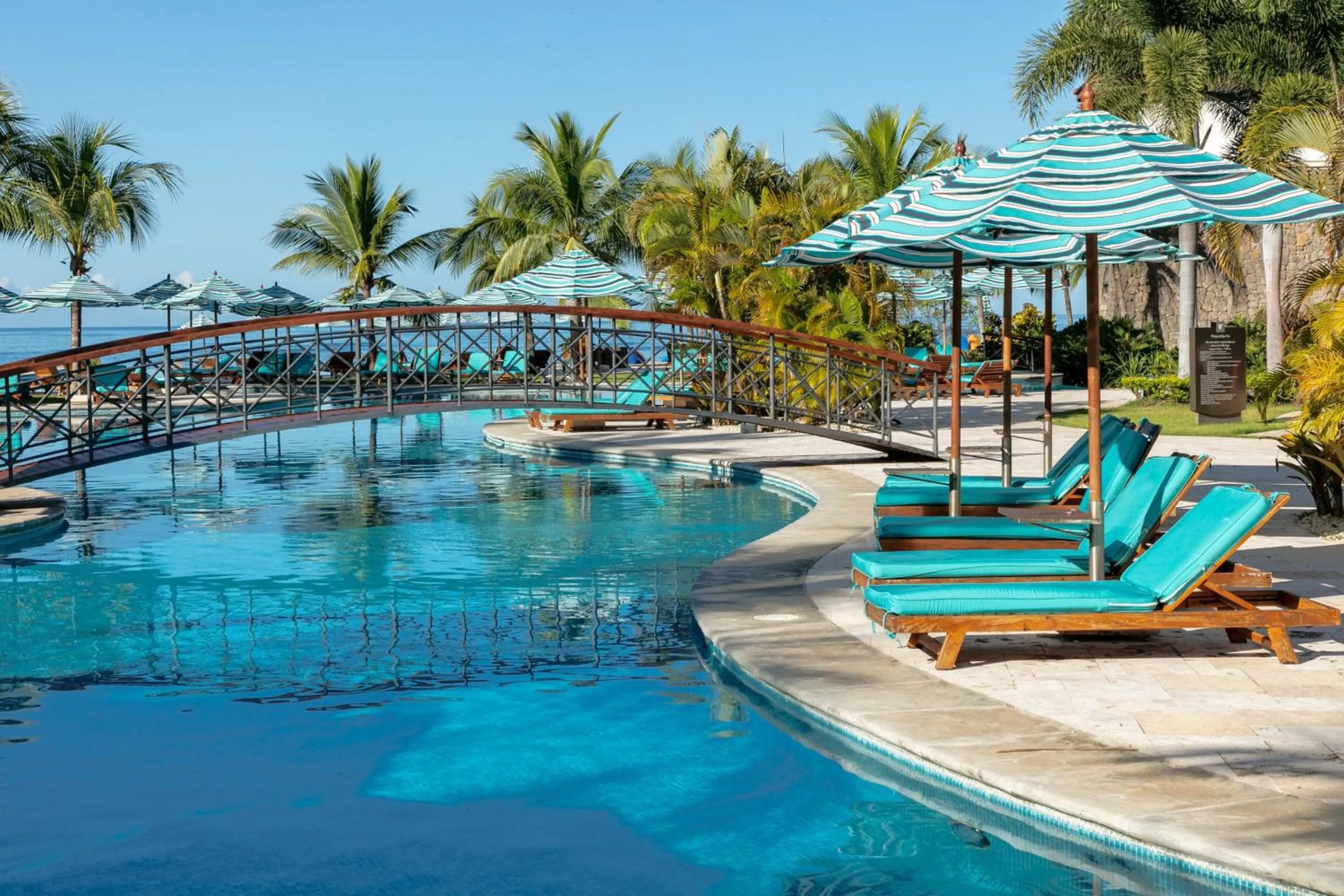Swimming pool in JW Marriott Guanacaste Resort & Spa
