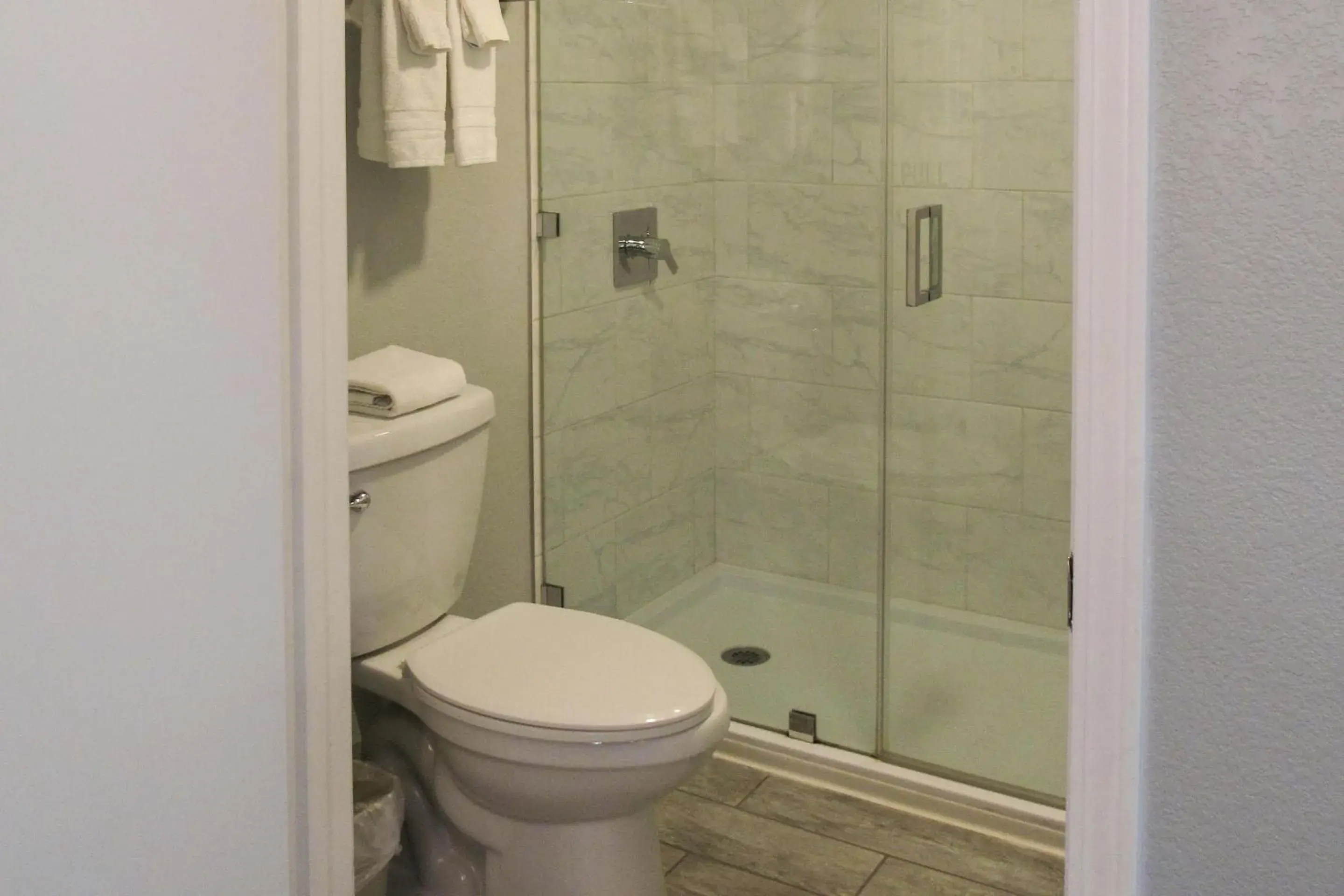 Bedroom in Capri Suites Anaheim Bedroom in Capri Suites Anaheim