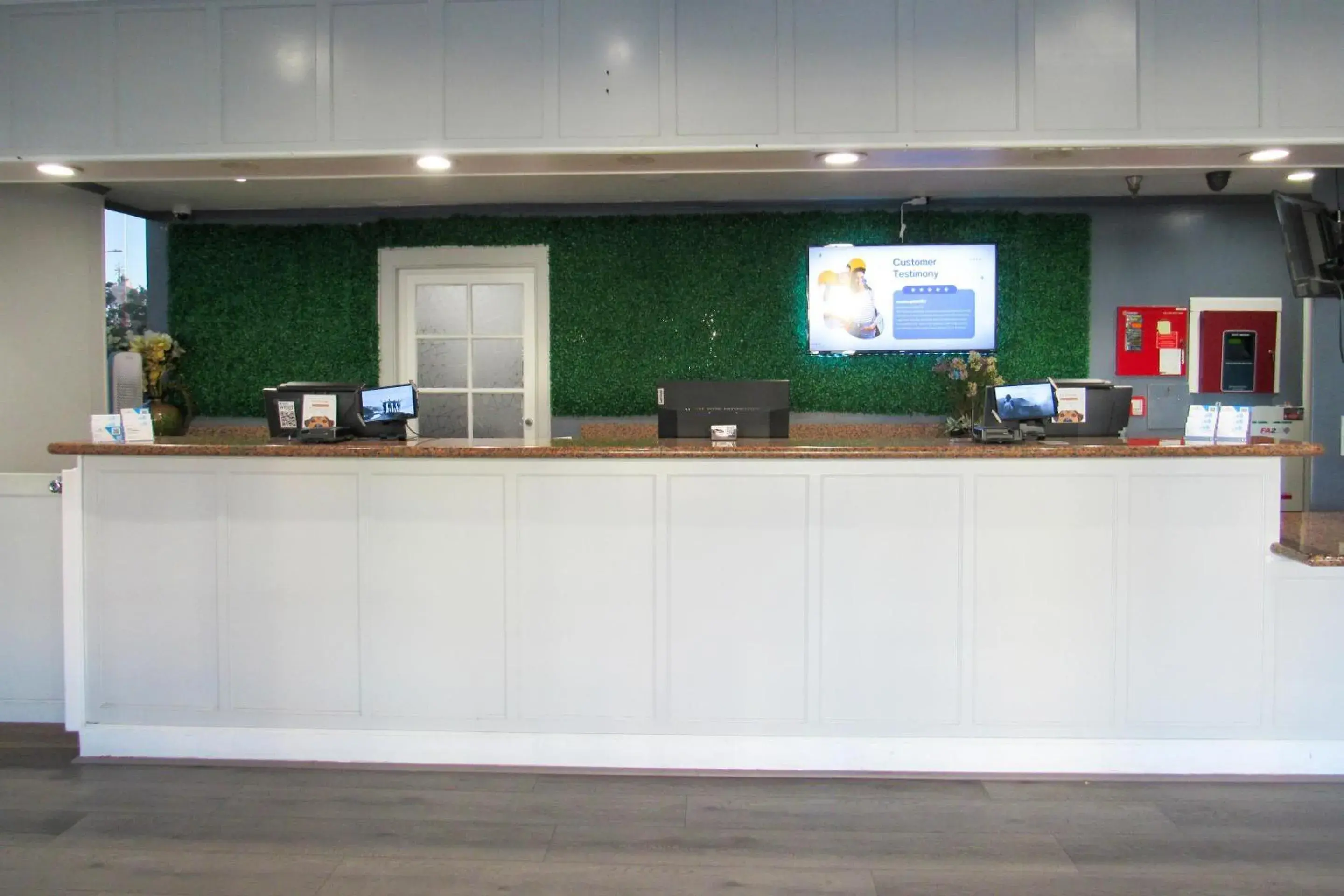 Lobby or reception in Capri Suites Anaheim Lobby or reception in Capri Suites Anaheim