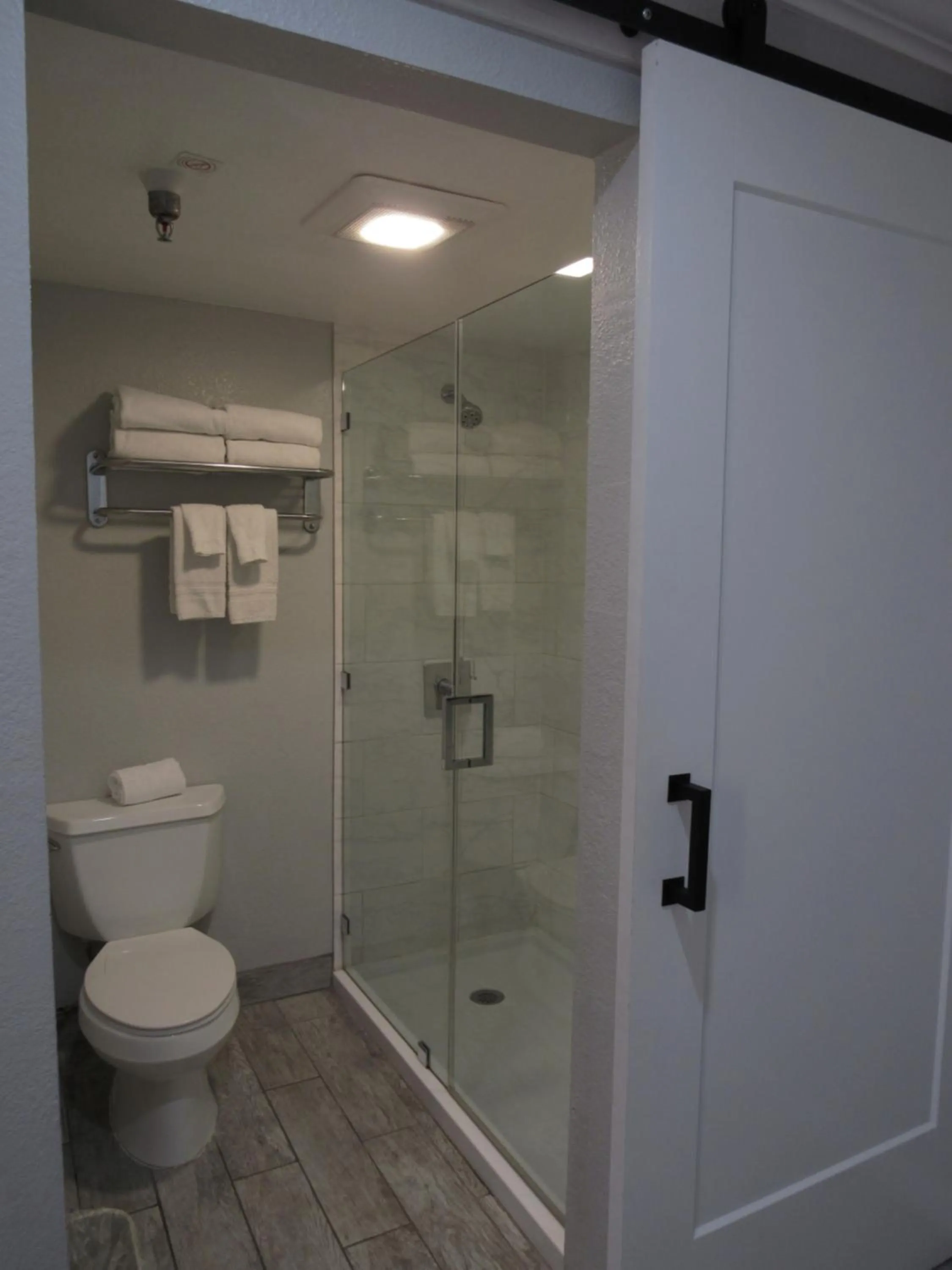 Shower in Capri Suites Anaheim