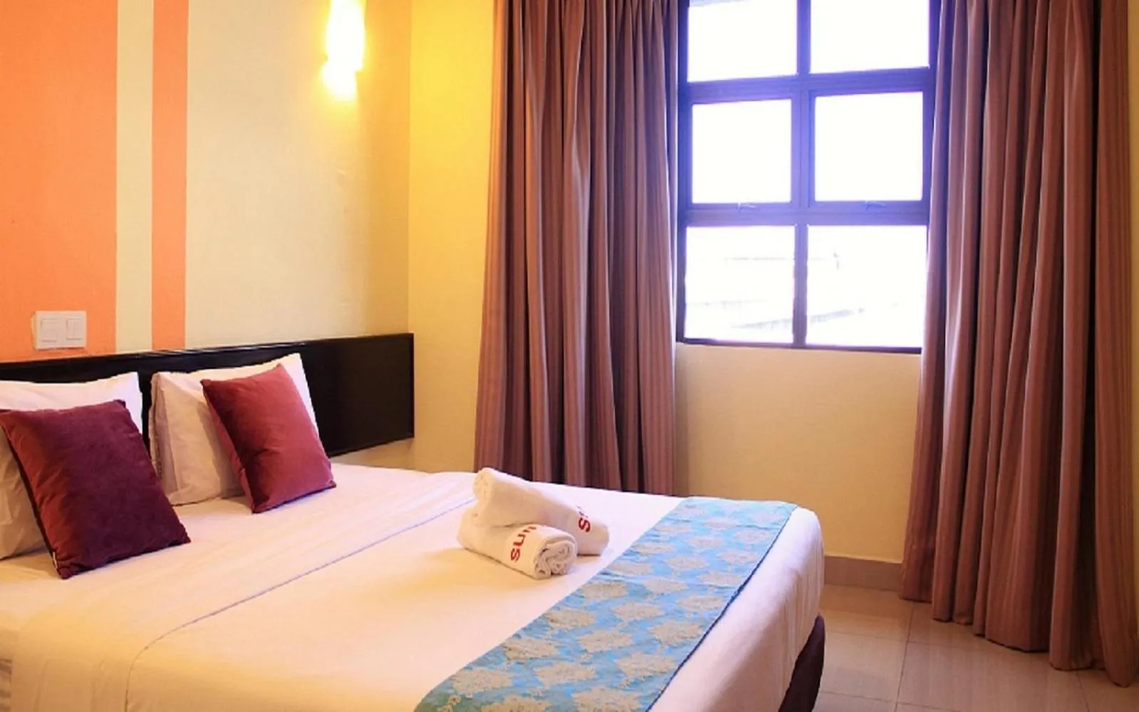 Bedroom, Bed in Sun Inns Hotel Sitiawan