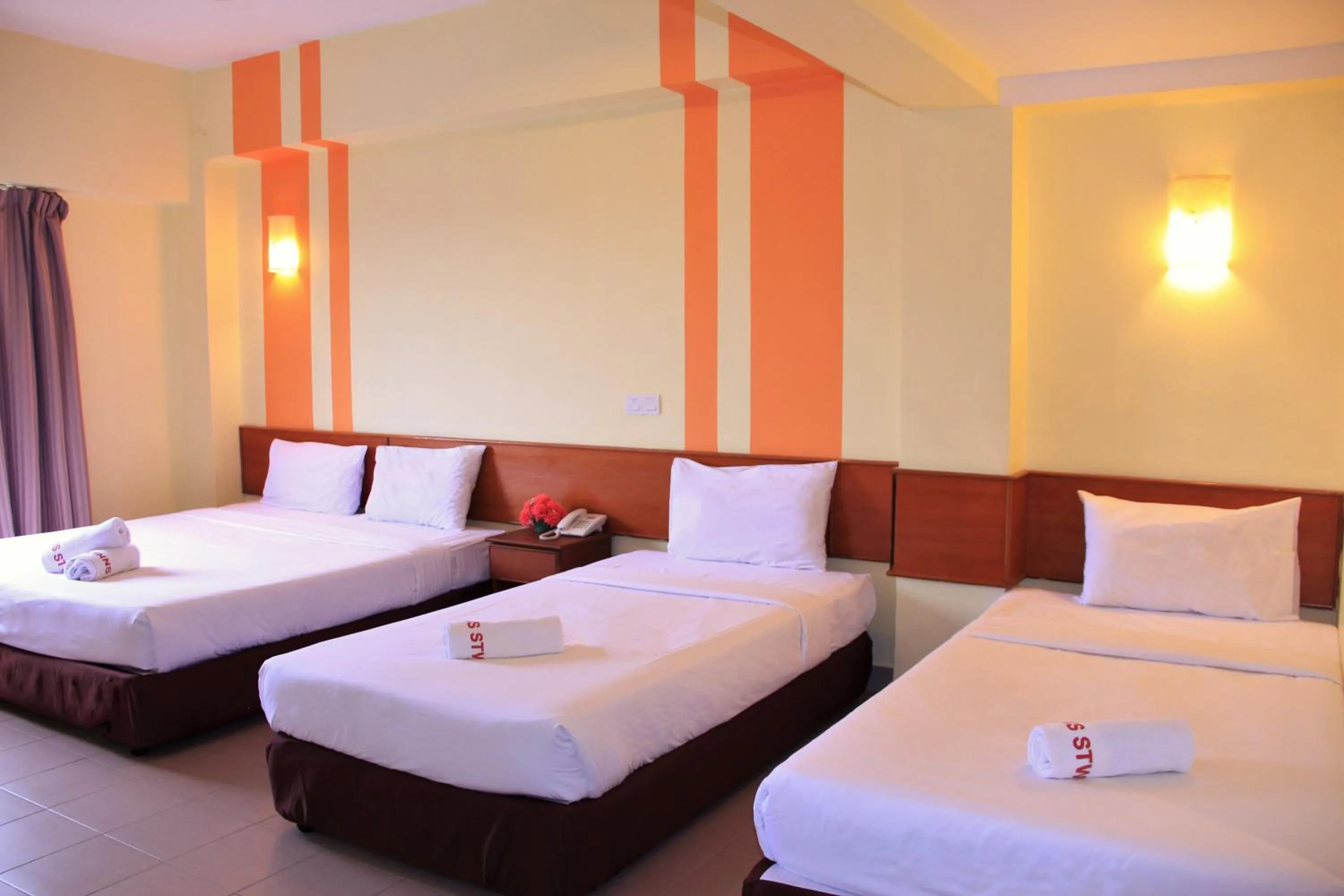 Bedroom, Bed in Sun Inns Hotel Sitiawan