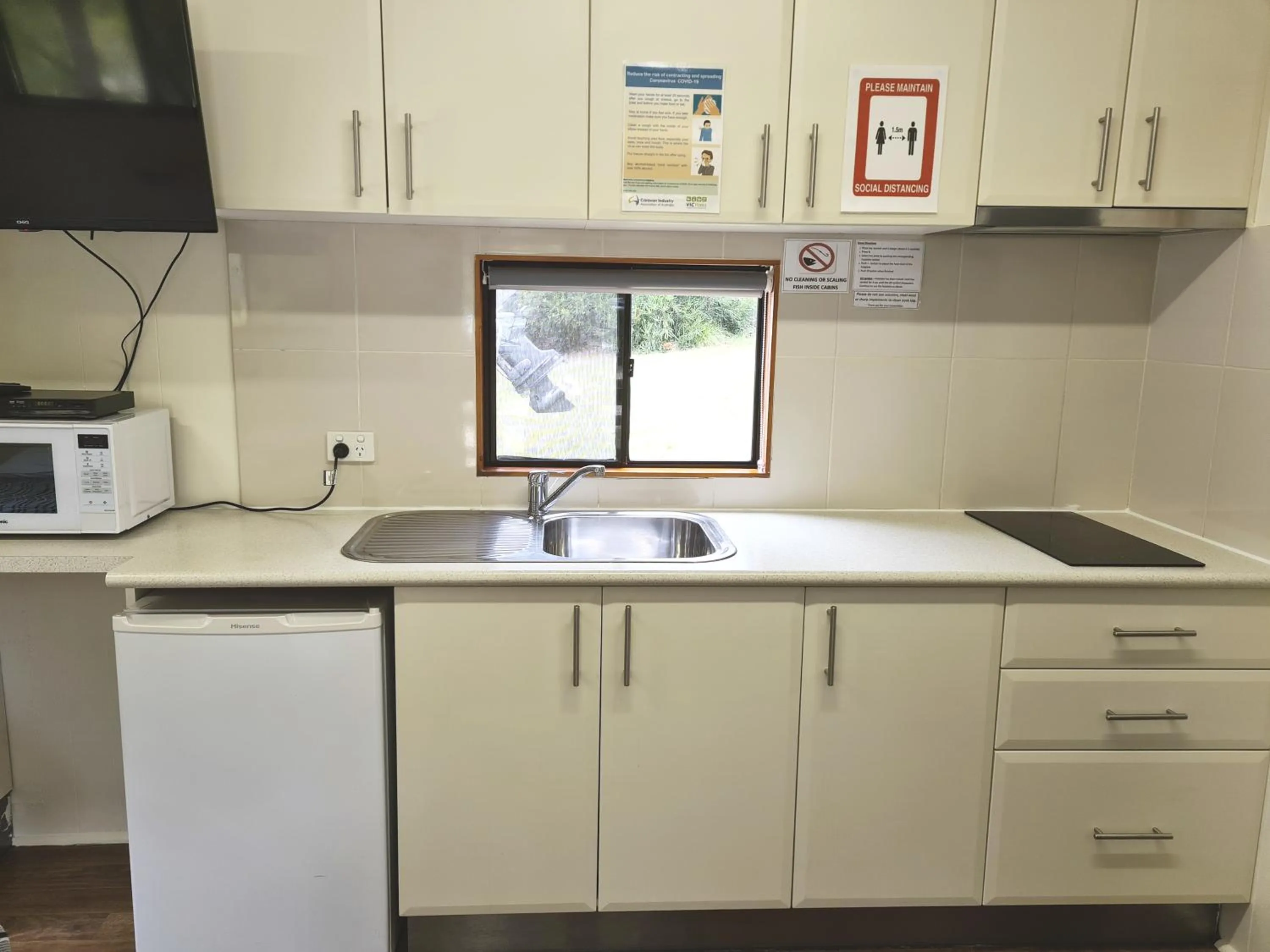 Kitchen or kitchenette in Mallacoota's Shady Gully Caravan Park