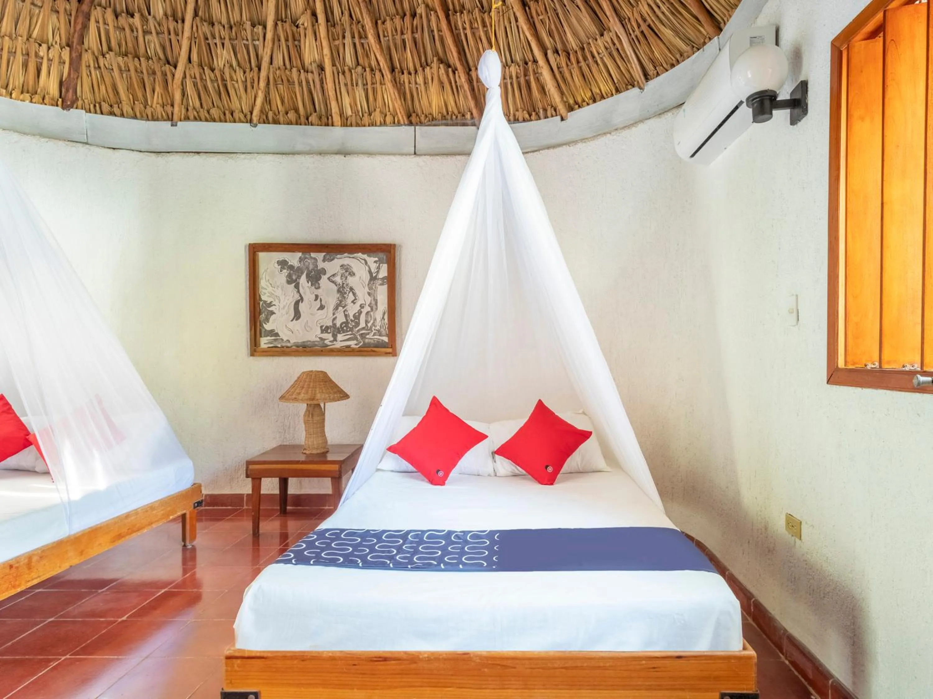 Photo of the whole room in Hotel Villas del Ángel