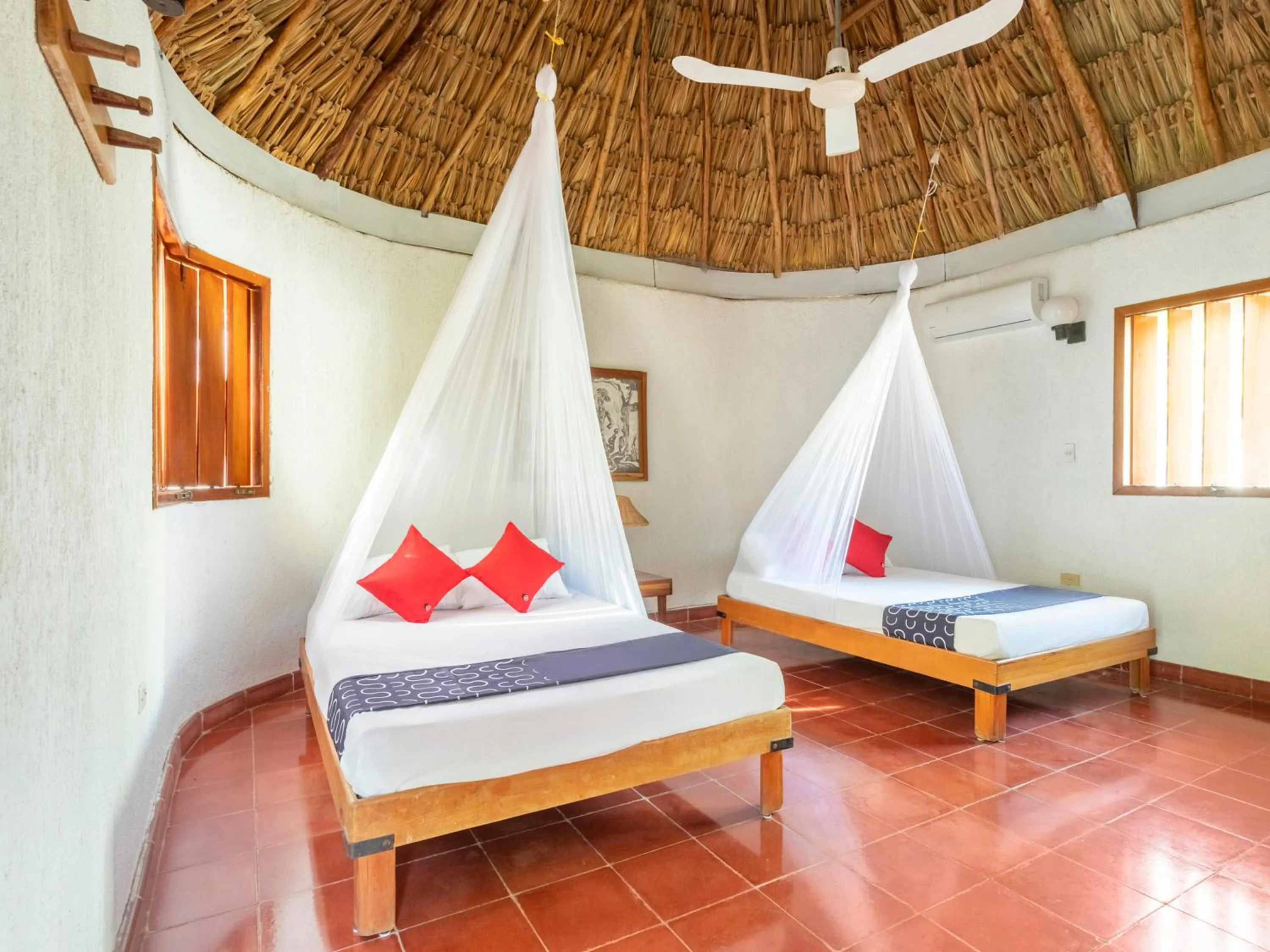 Photo of the whole room in Hotel Villas del Ángel