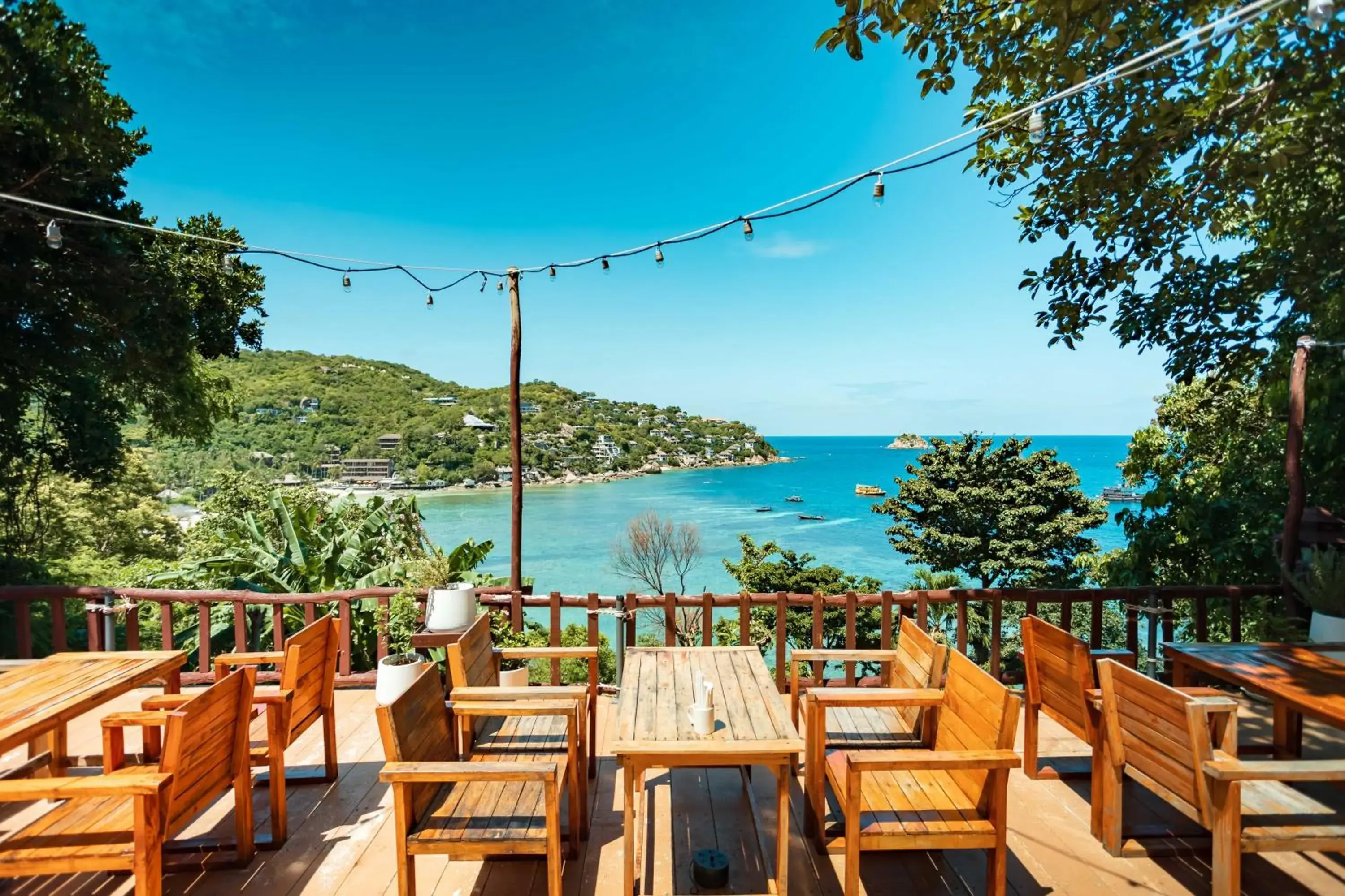 Restaurant/places to eat in Taatoh Seaview Resort - SHA Plus Restaurant/places to eat in Taatoh Seaview Resort - SHA Plus