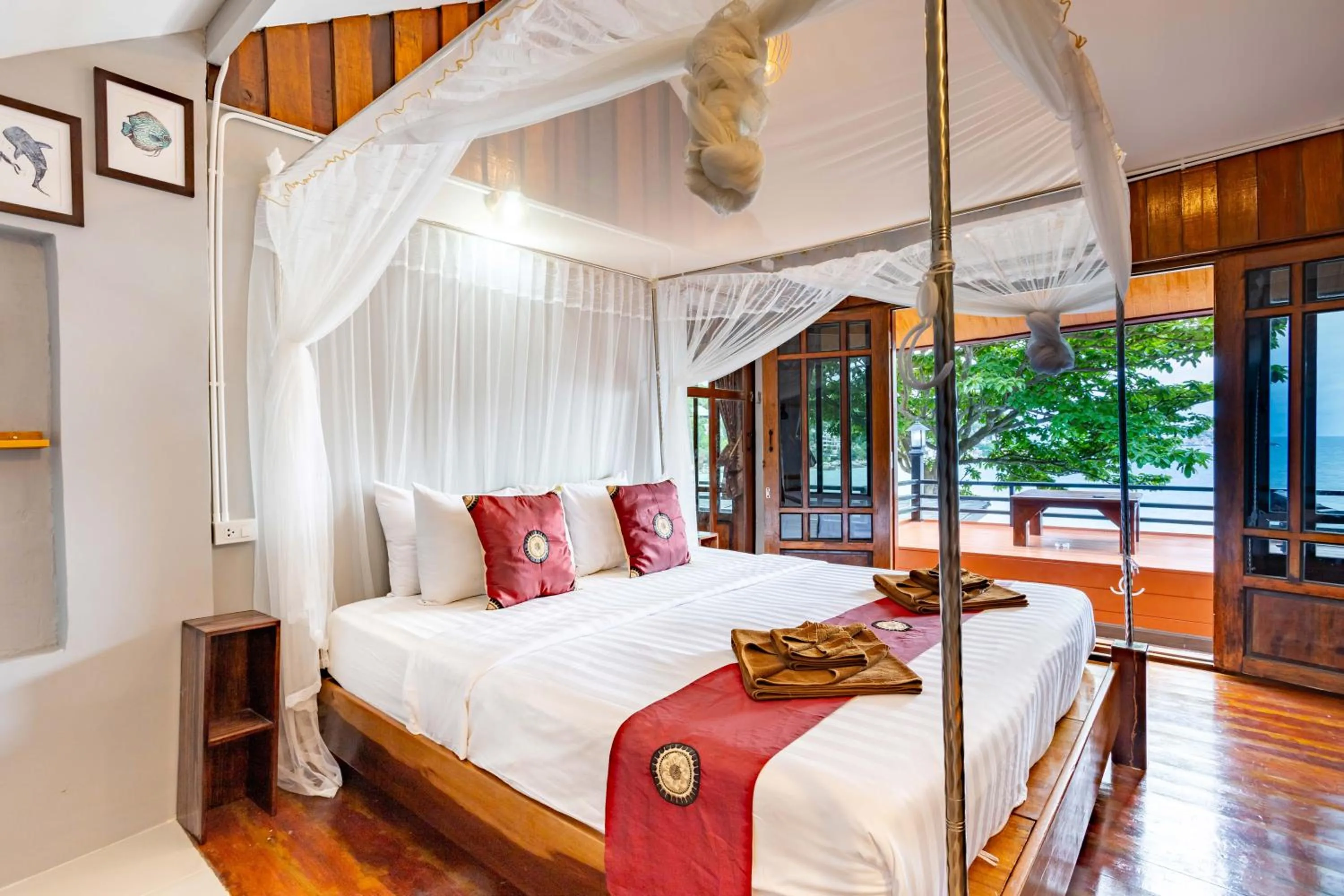 Photo of the whole room, Bed in Taatoh Seaview Resort - SHA Plus