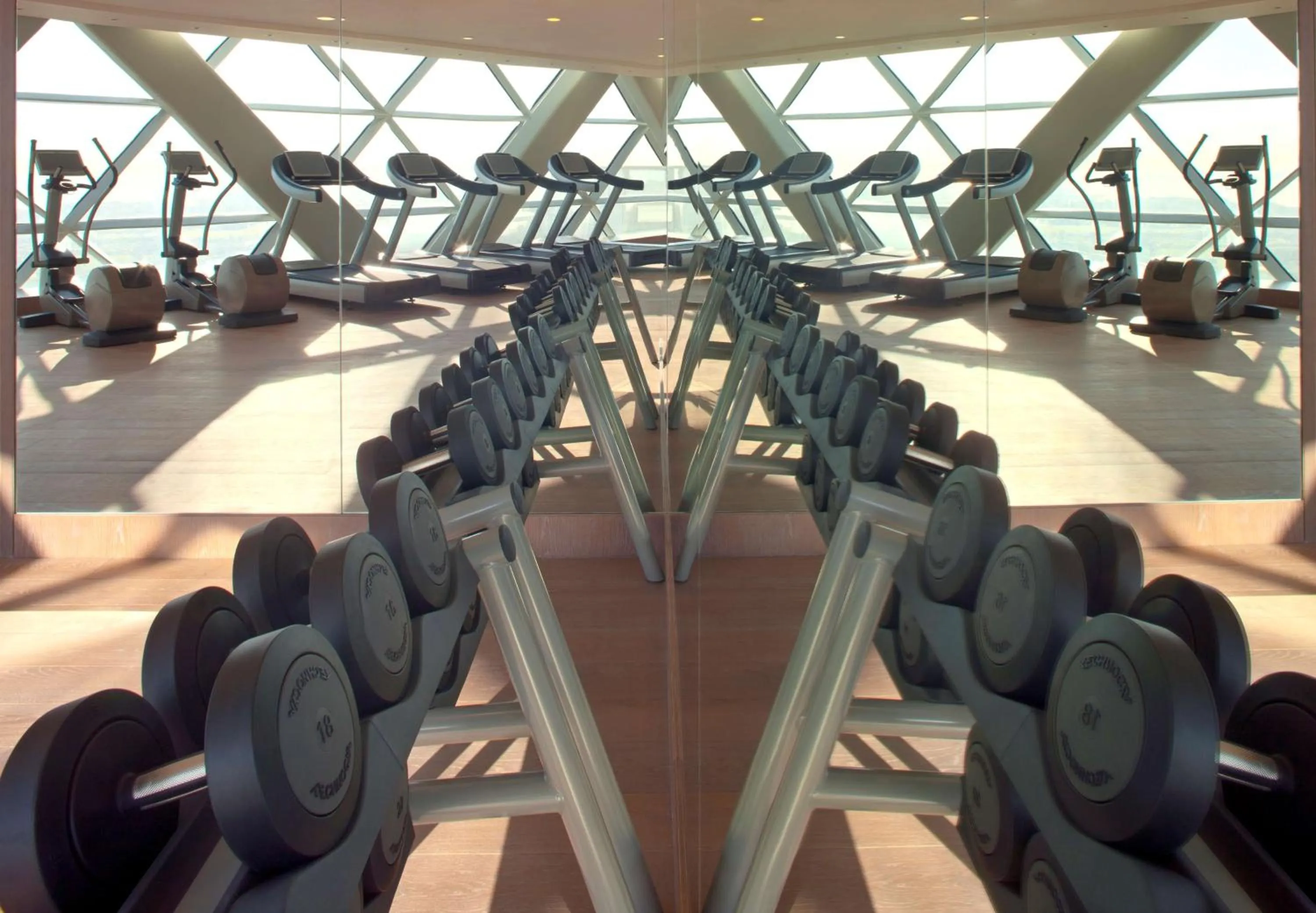 Fitness centre/facilities in Andaz Capital Gate Abu Dhabi, By Hyatt