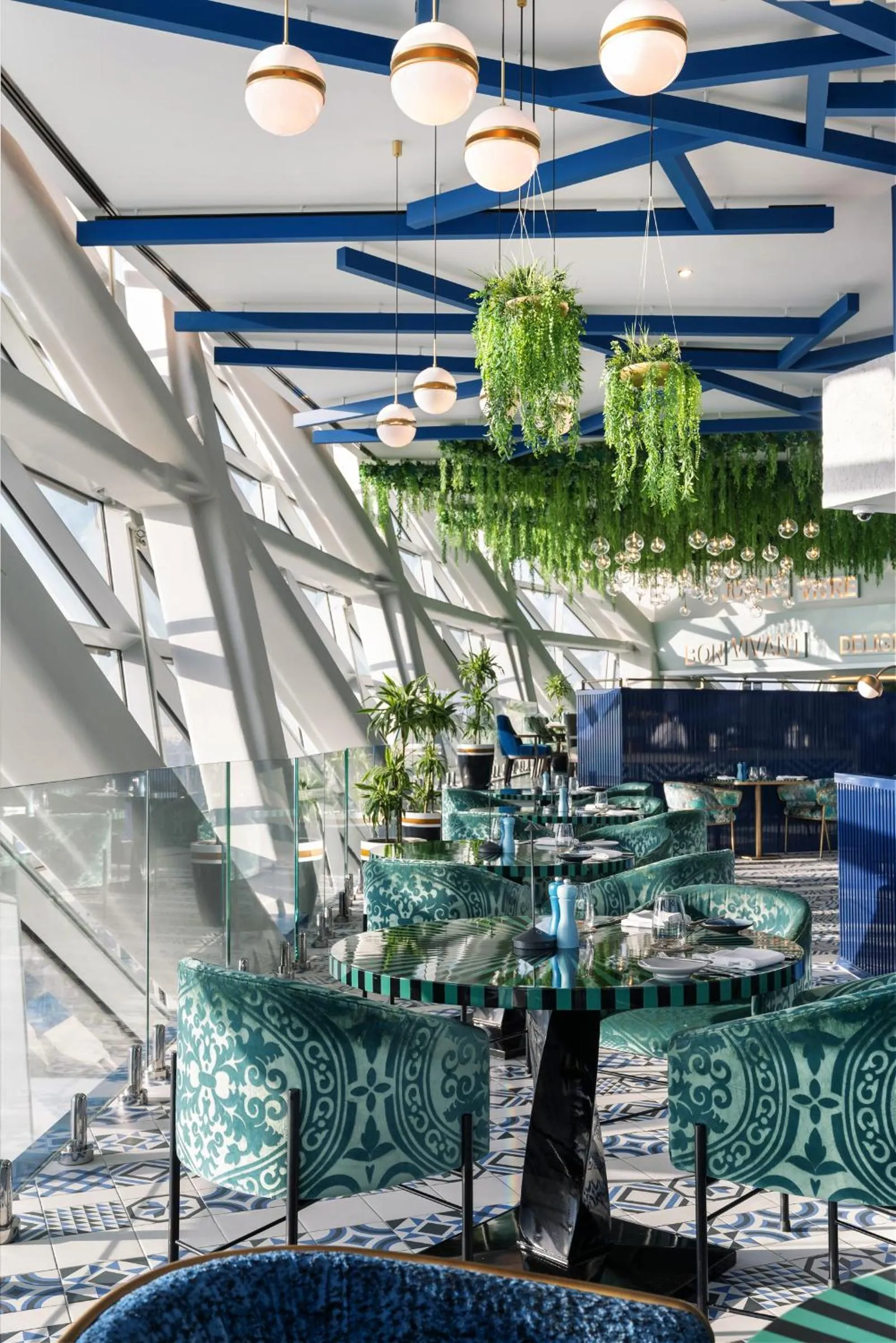 Restaurant/places to eat in Andaz Capital Gate Abu Dhabi, By Hyatt