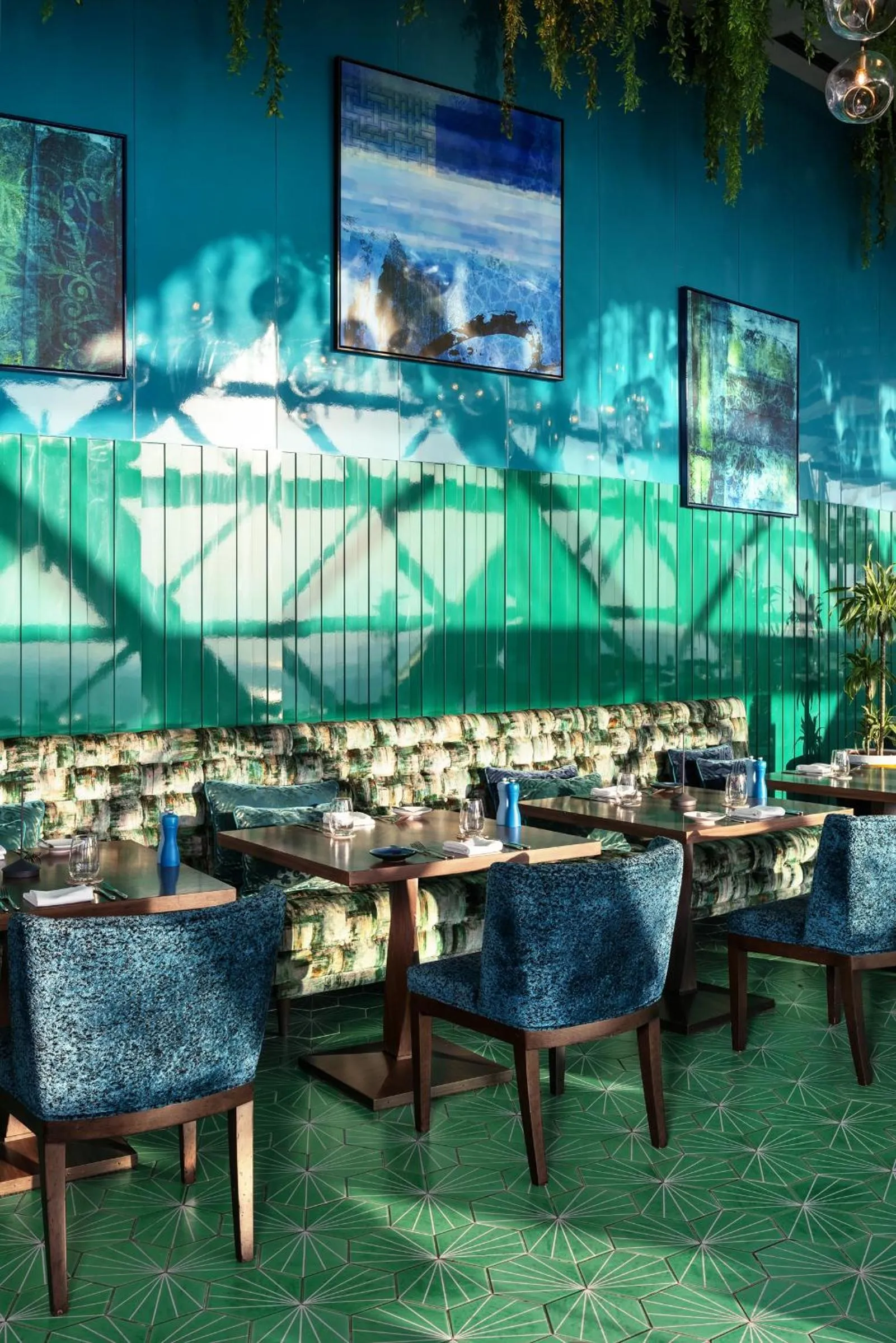 Restaurant/places to eat in Andaz Capital Gate Abu Dhabi, By Hyatt