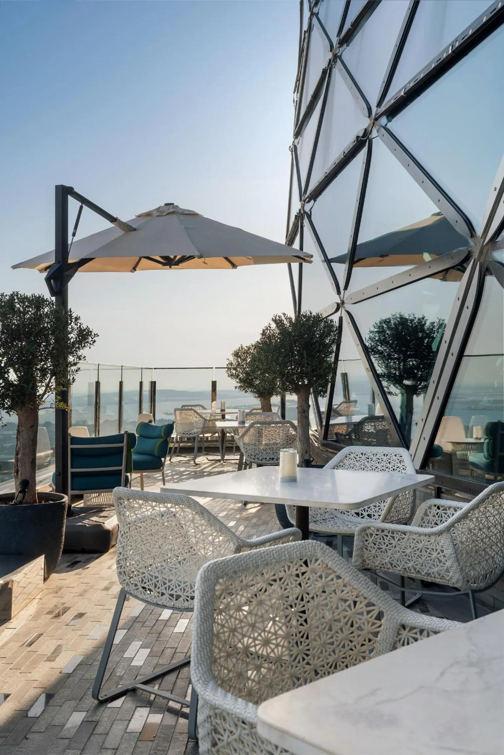 Restaurant/places to eat in Andaz Capital Gate Abu Dhabi, By Hyatt