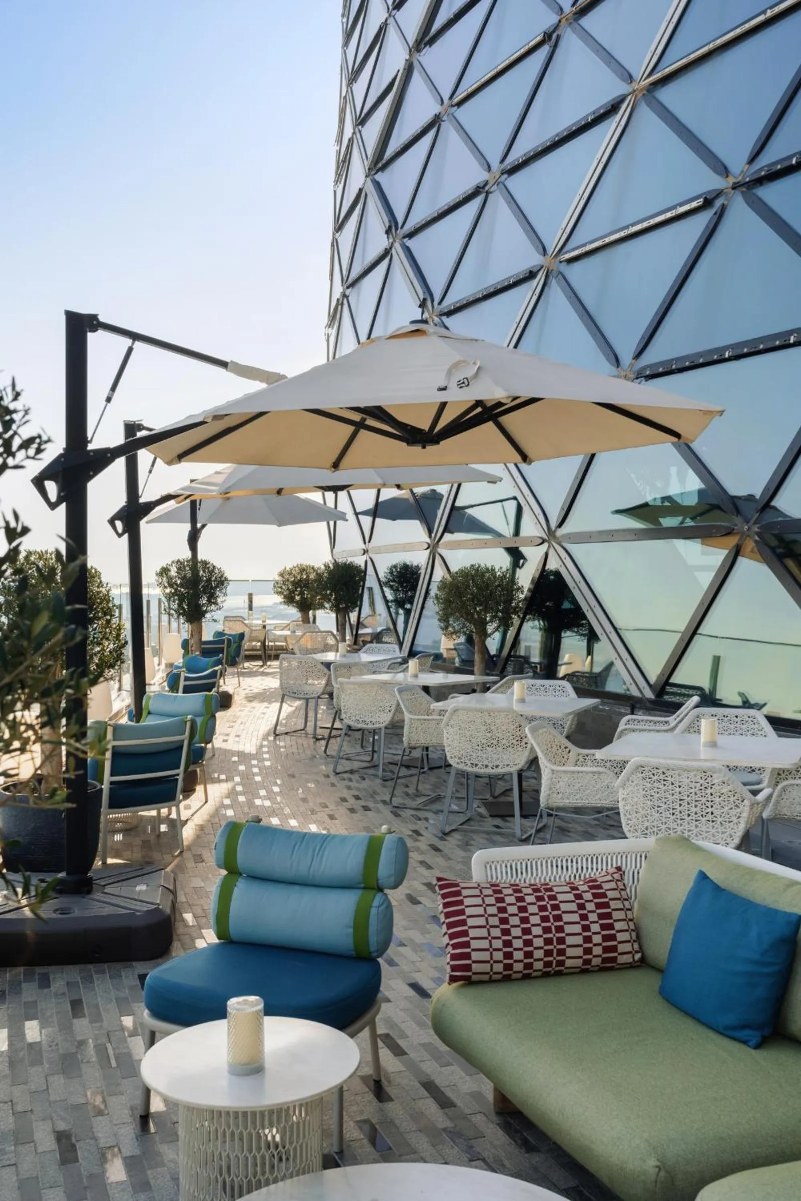 Restaurant/places to eat in Andaz Capital Gate Abu Dhabi, By Hyatt