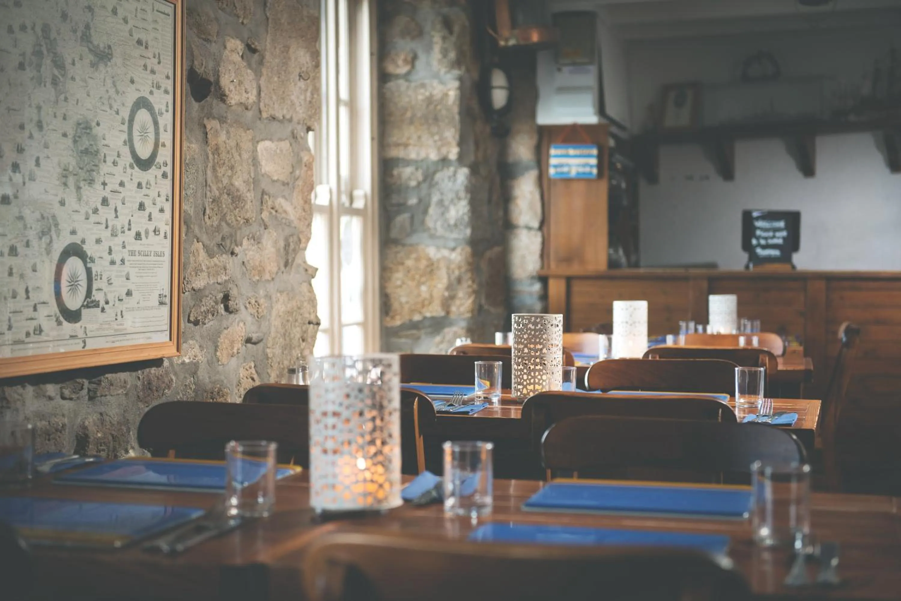 Restaurant/places to eat in The Ship Inn