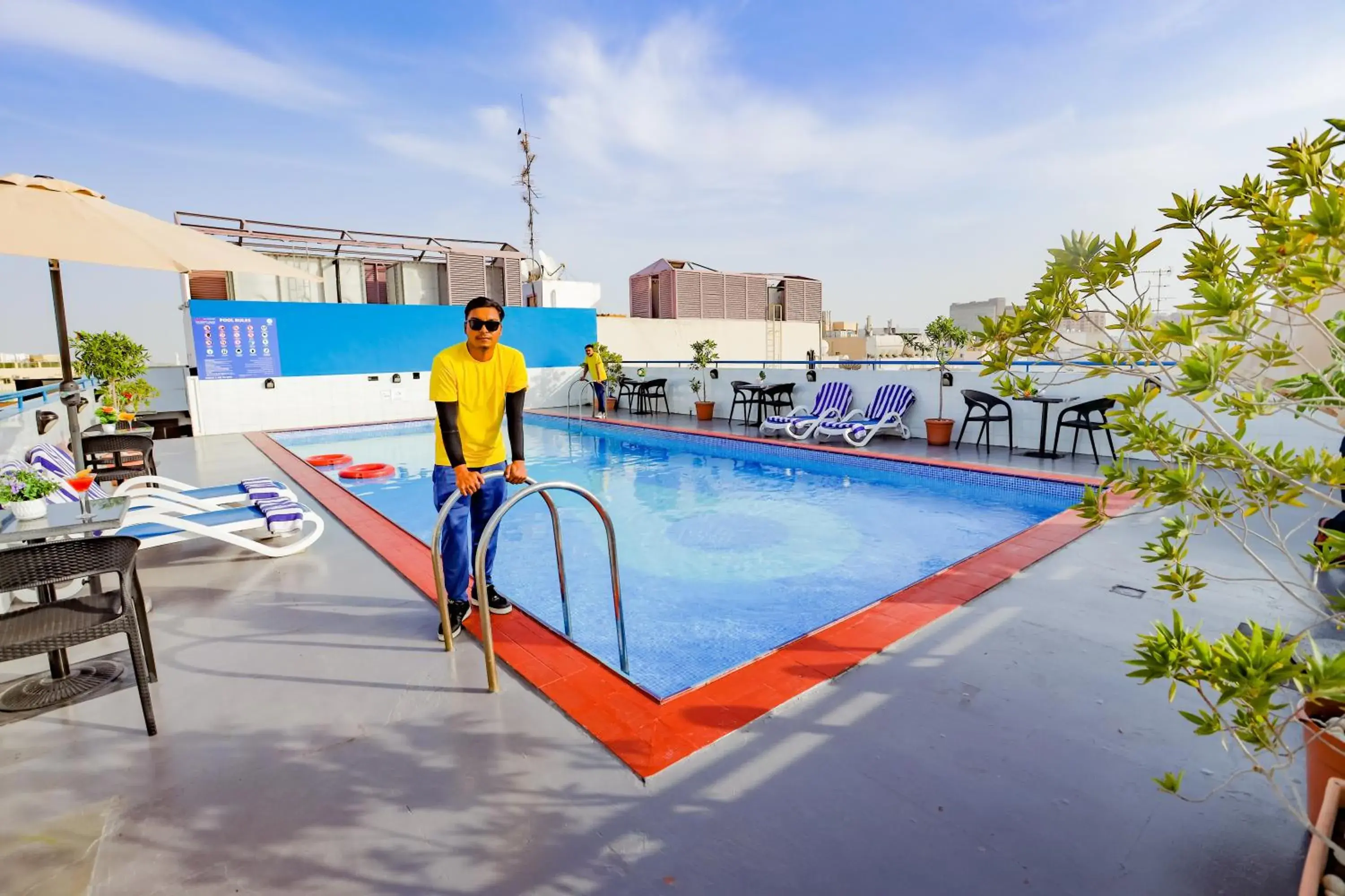 Swimming pool in Fortune Pearl Hotel Swimming pool in Fortune Pearl Hotel