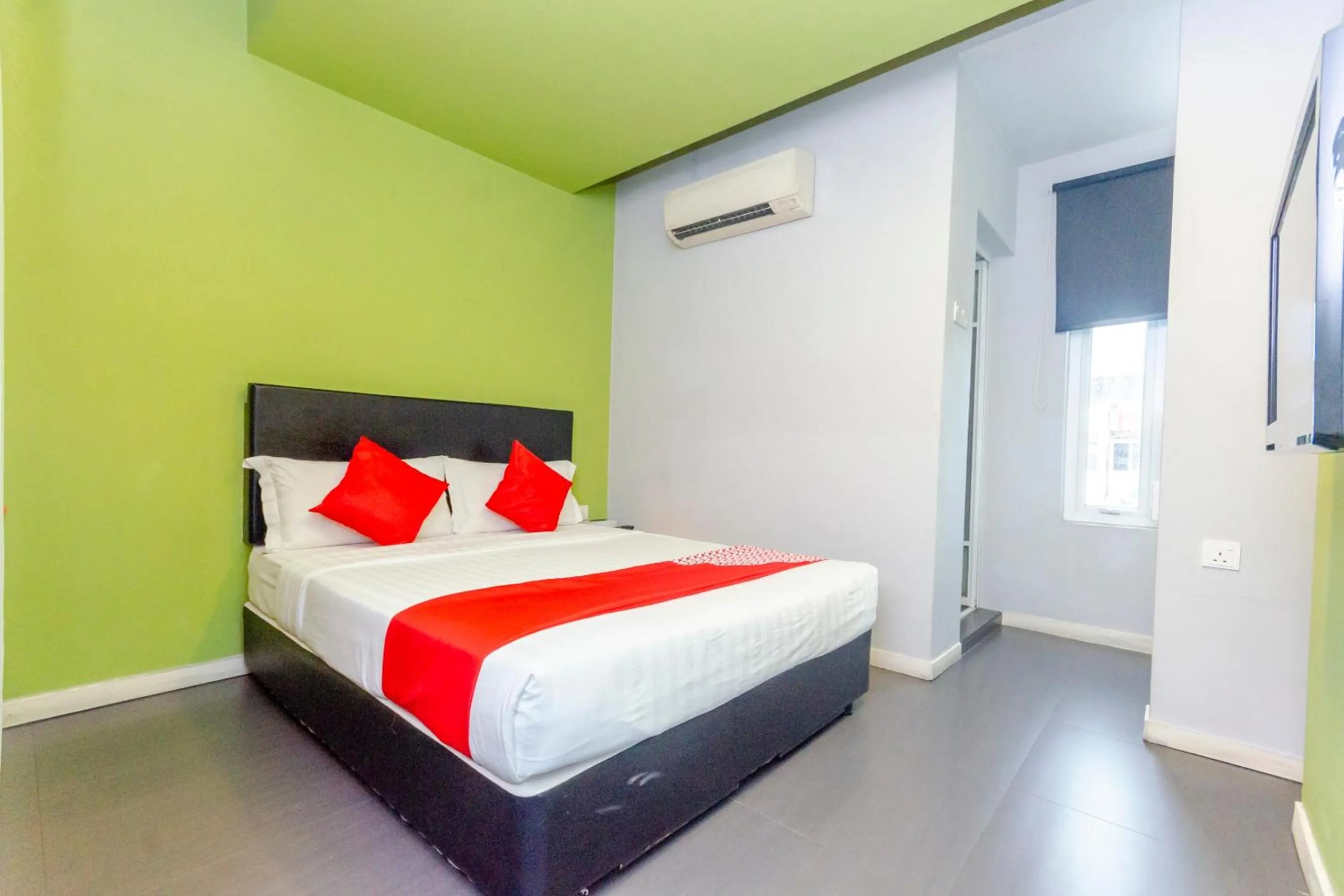 Bedroom, Bed in Hotel O Rooms Boutique Hotel