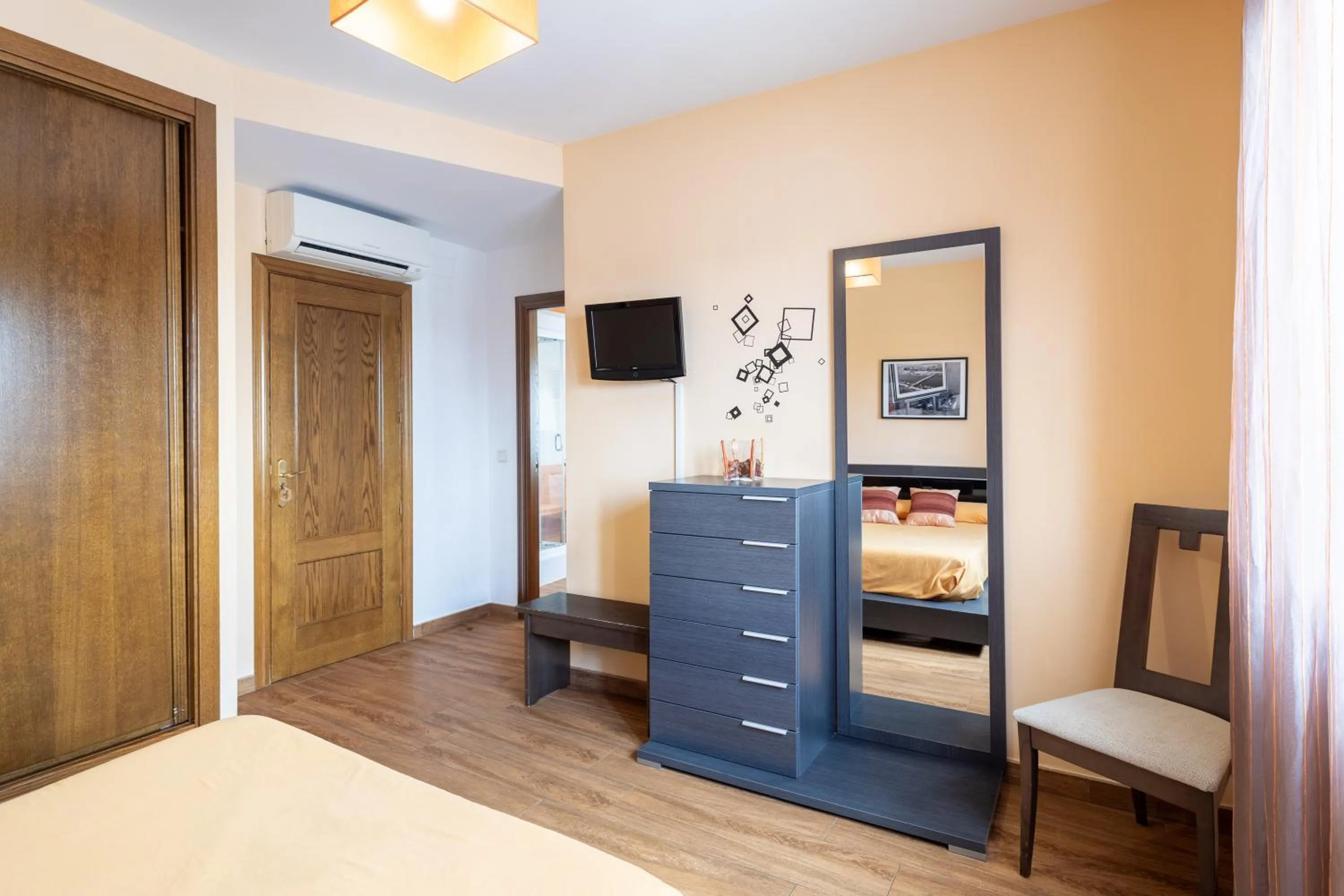 Bed in Alojamientos Callejón del Pozo, cerca Puy du Fou