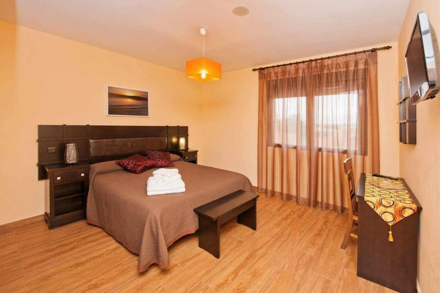 Bed in Alojamientos Callejón del Pozo, cerca Puy du Fou