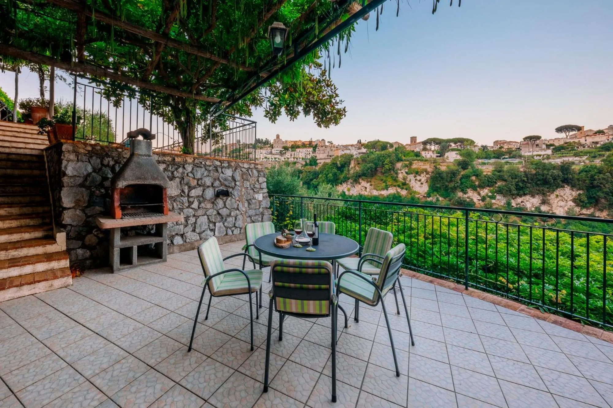 BBQ facilities in Villa San Lorenzo