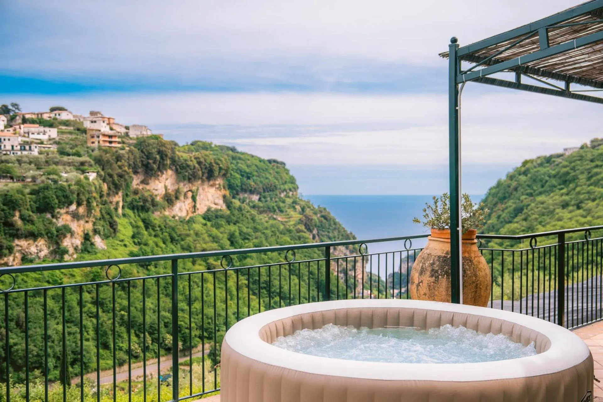Hot Tub in Villa San Lorenzo