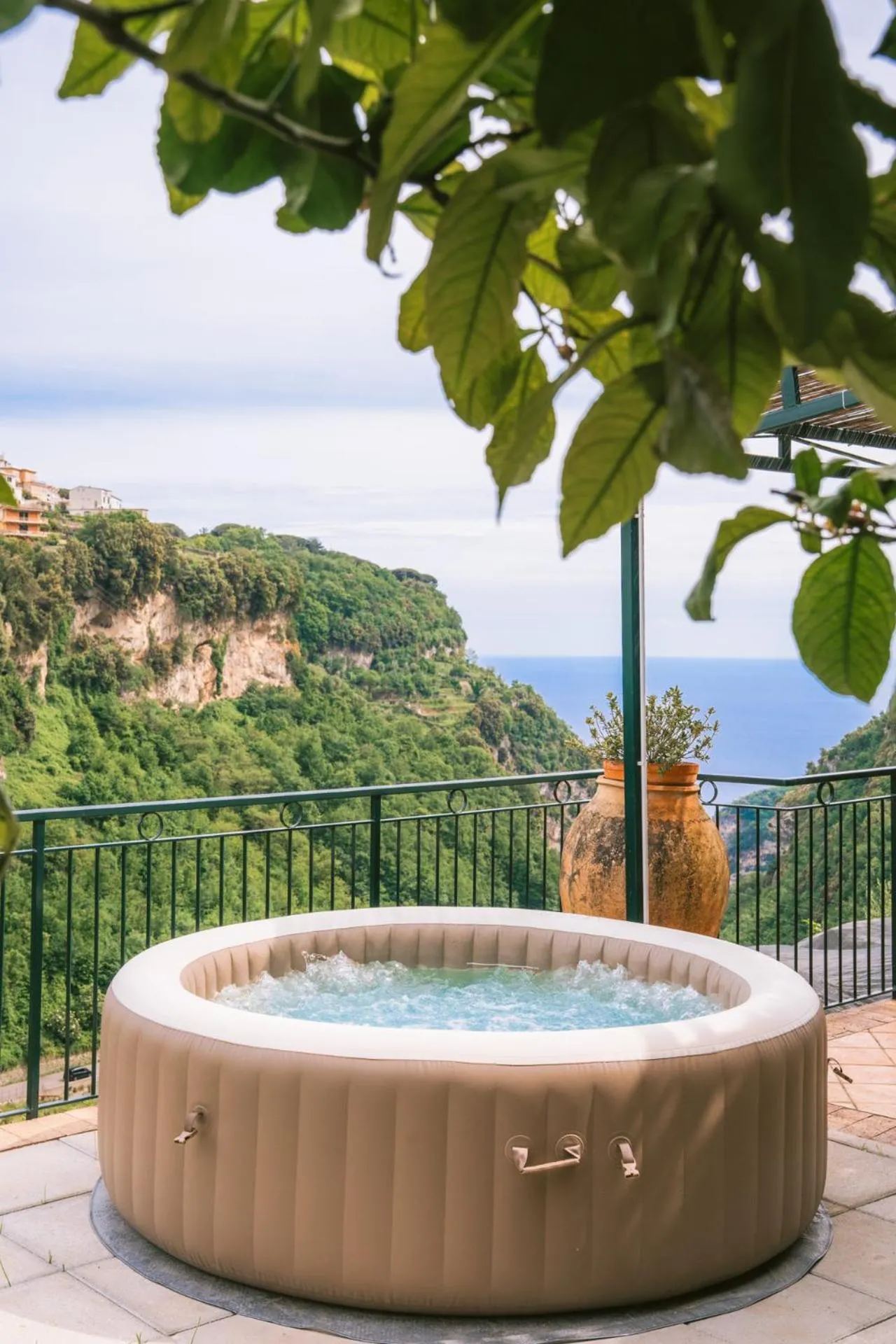Hot Tub in Villa San Lorenzo