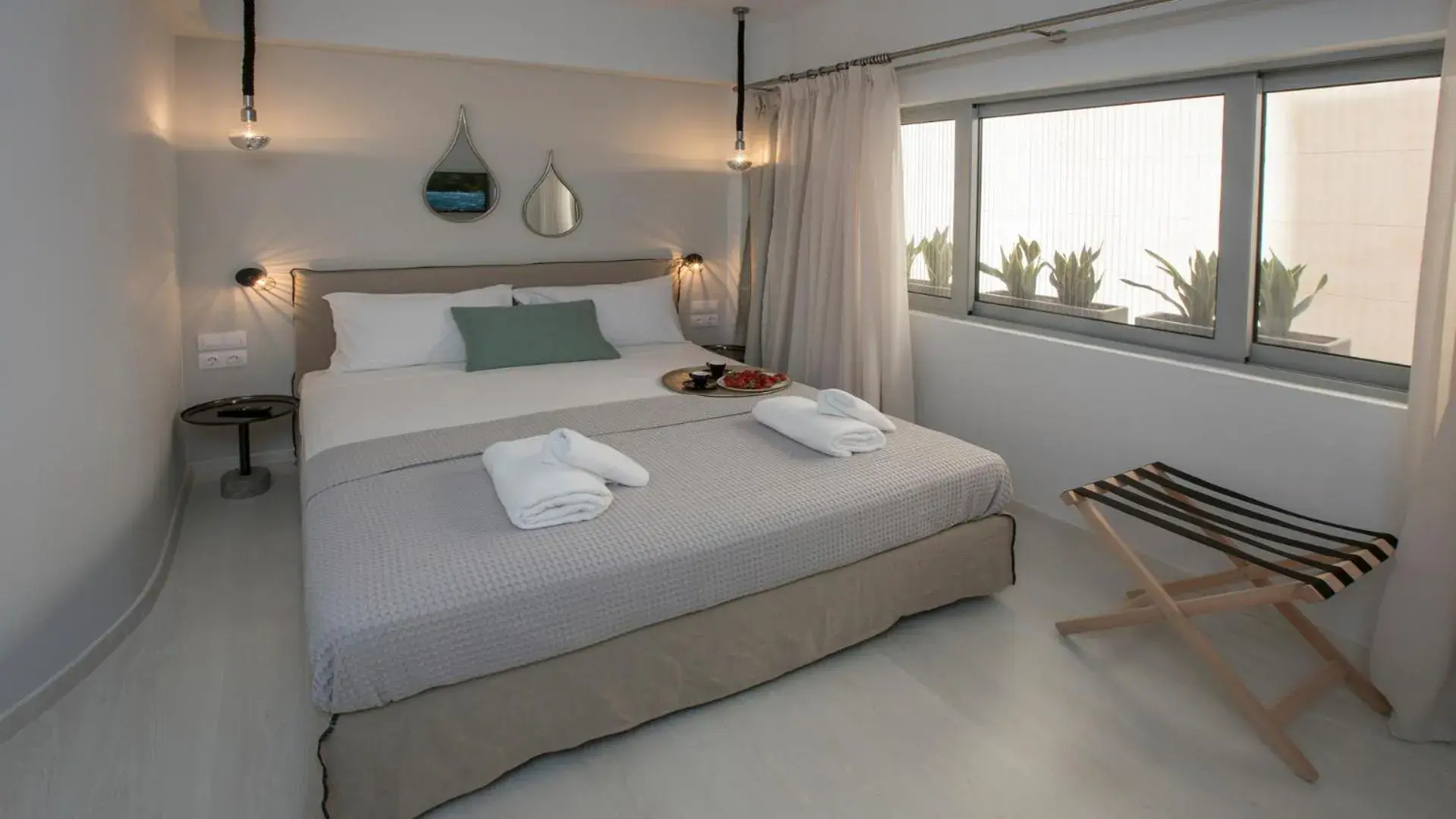 Ermou Stylish Suites by GHH Ermou Stylish Suites by GHH