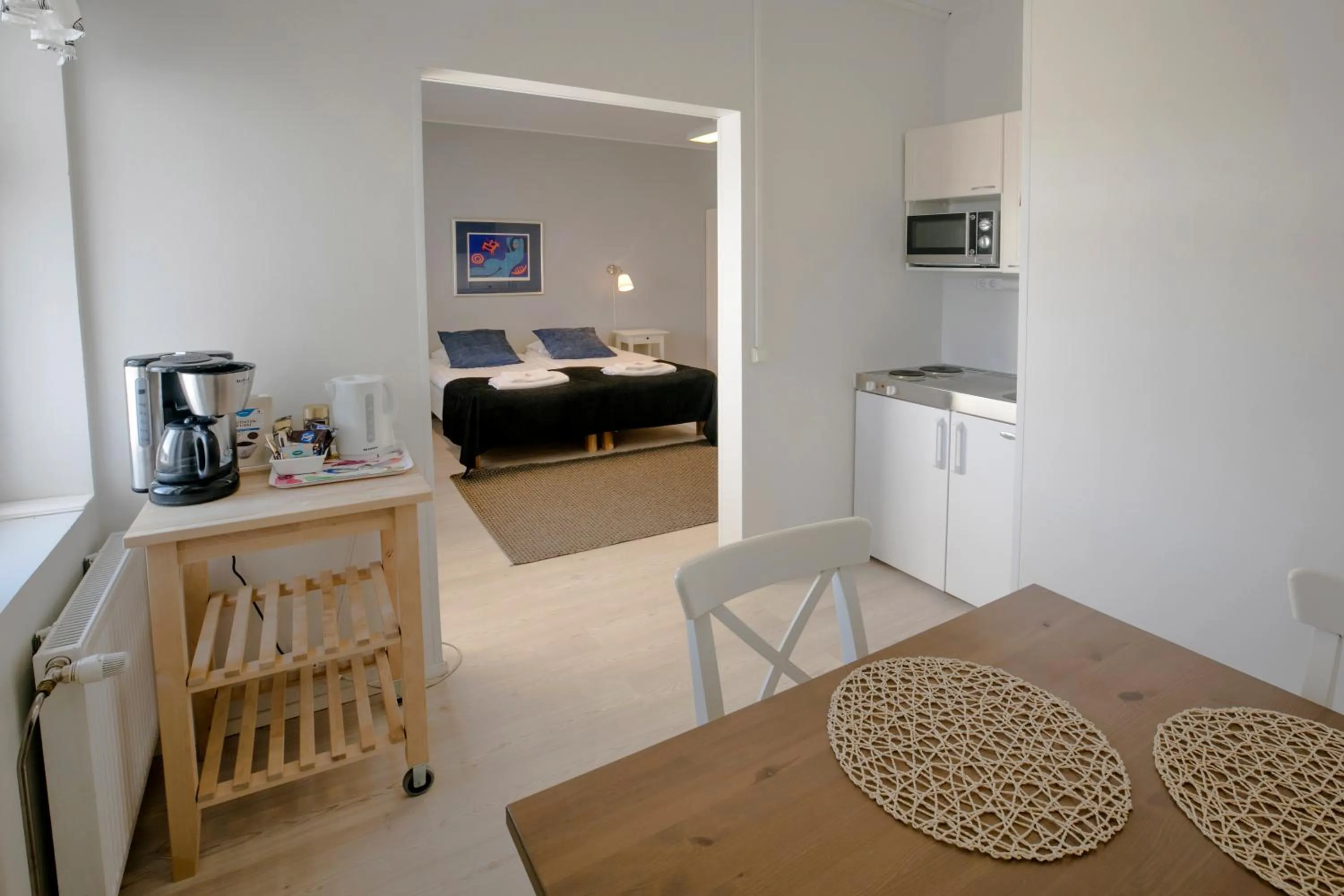 Coffee/tea facilities, Bed in Kylpylähotelli Pohjanranta