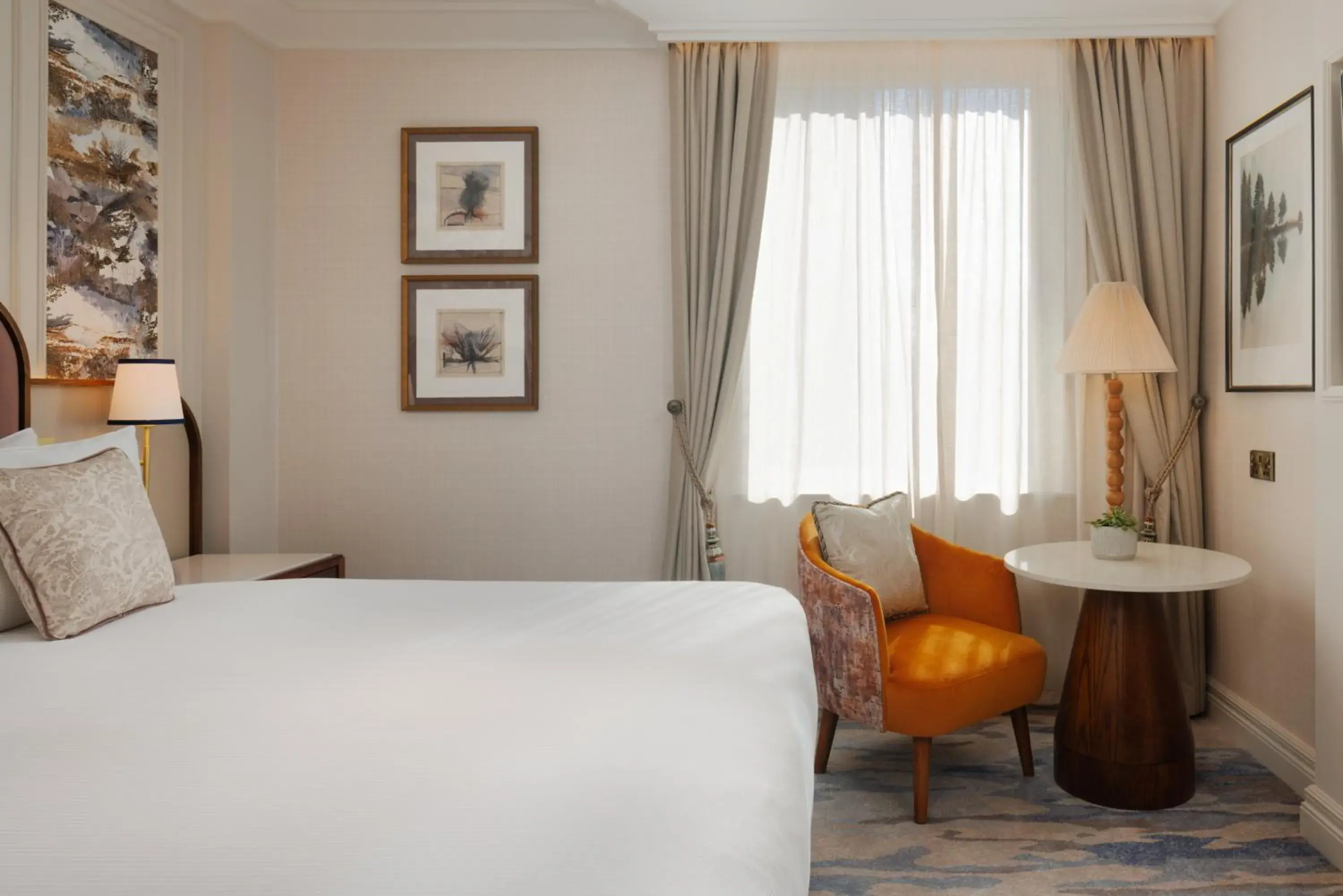 Bed in The Caledonian Edinburgh, Curio Collection by Hilton Bed in The Caledonian Edinburgh, Curio Collection by Hilton