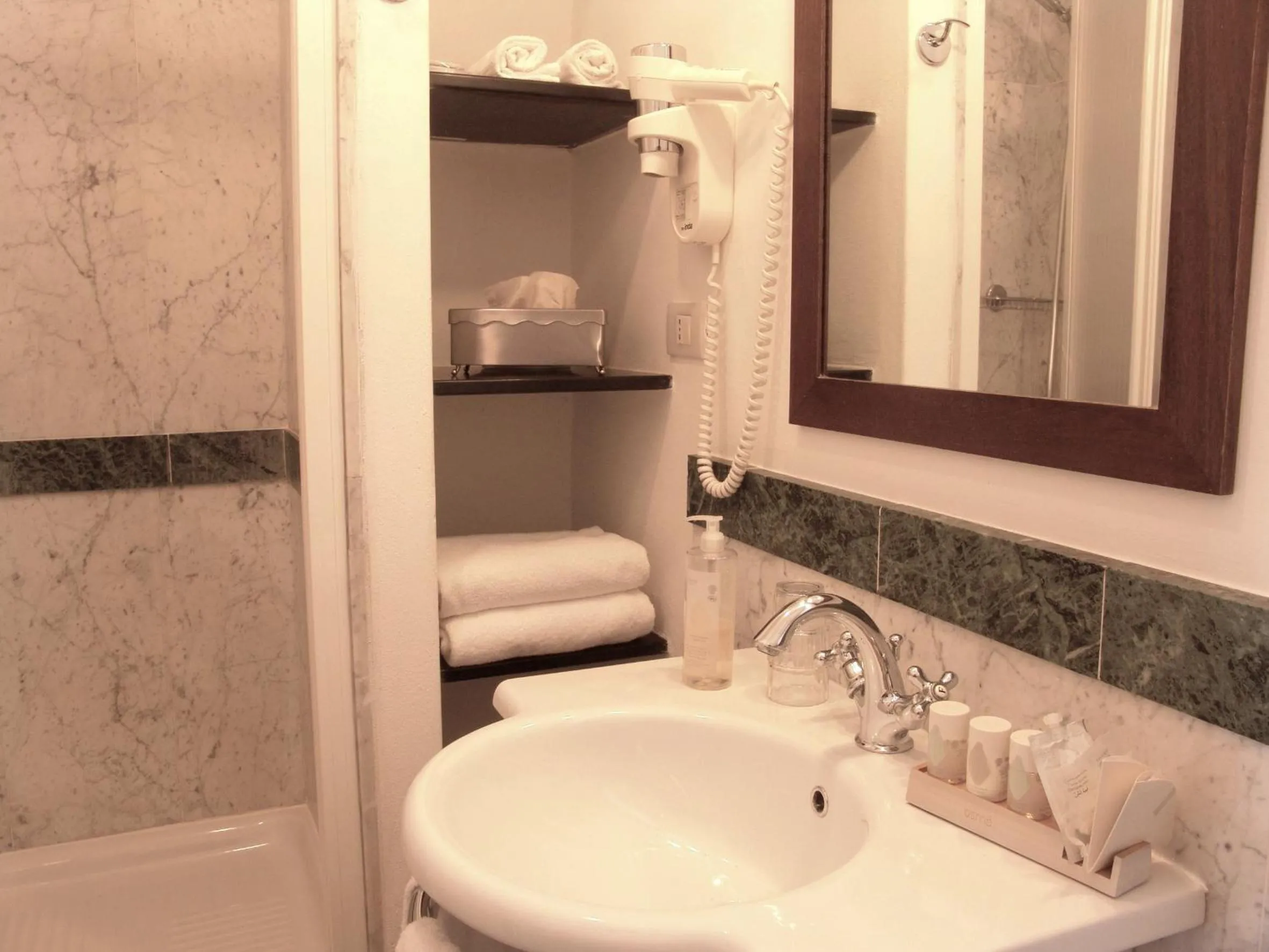 Bathroom in Villanova - Nature & Wellness