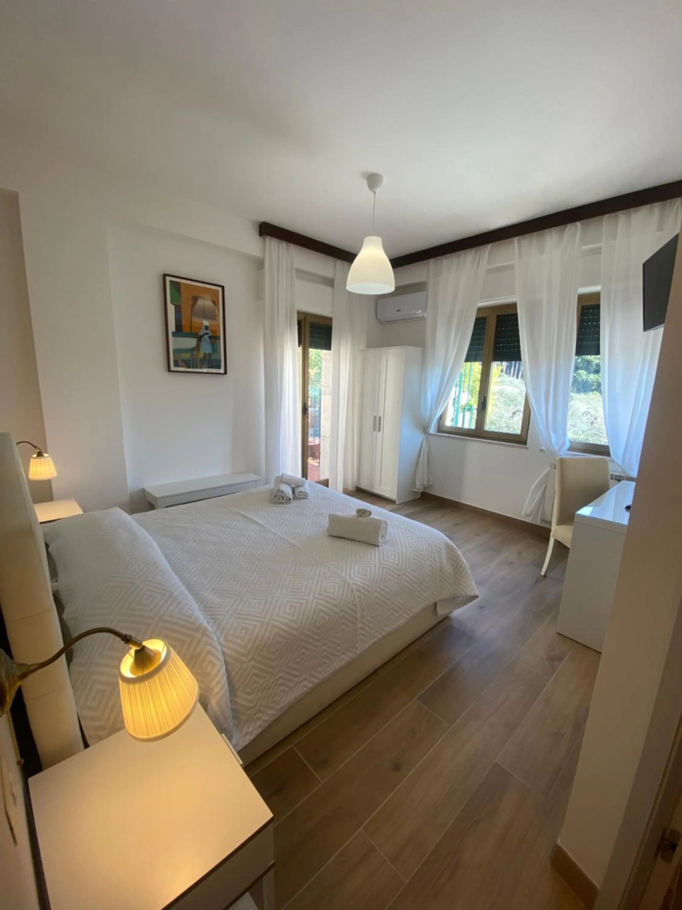 Photo of the whole room, Bed in B&B Casa al Vicolo 2