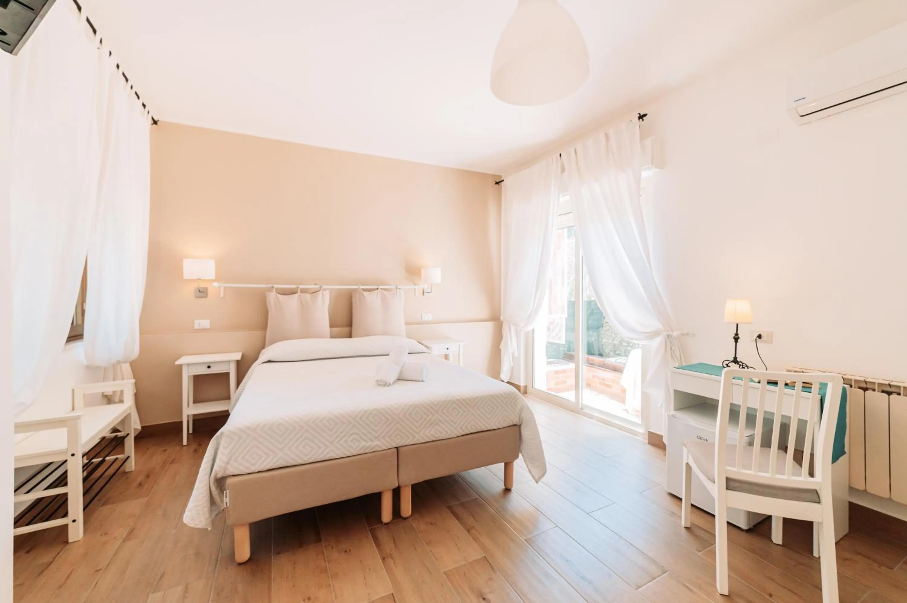 Bedroom, Bed in B&B Casa al Vicolo 2