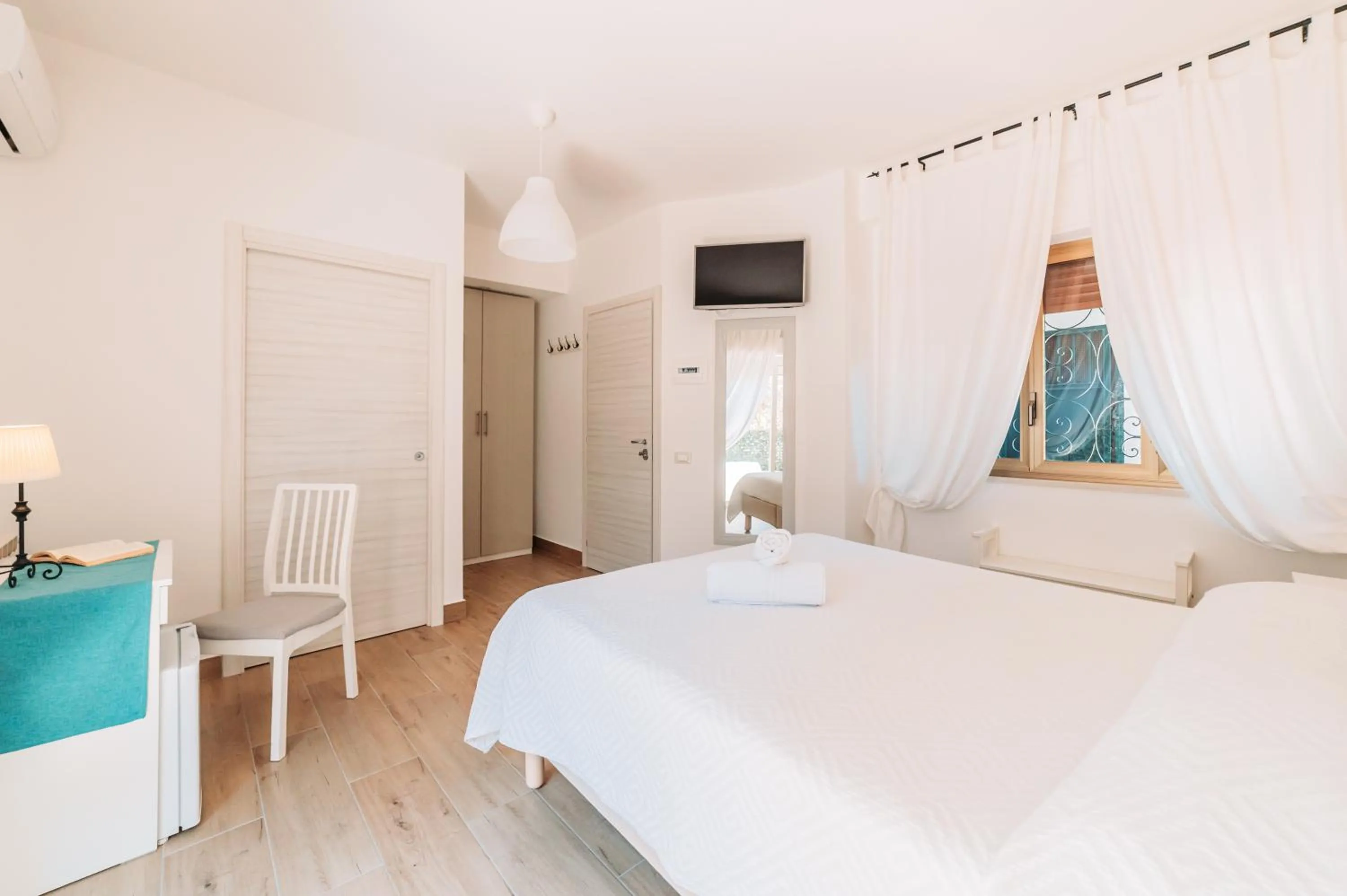 Bedroom, Bed in B&B Casa al Vicolo 2