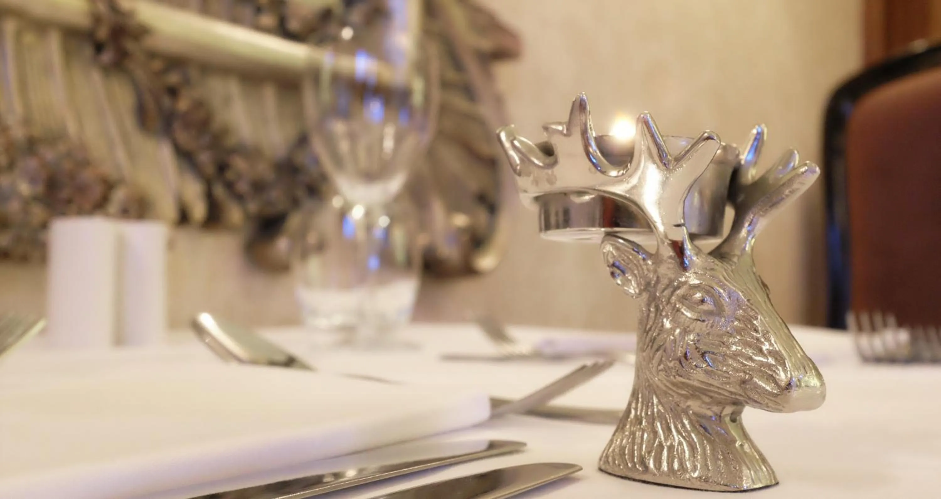 Restaurant/places to eat in Knockendarroch Hotel