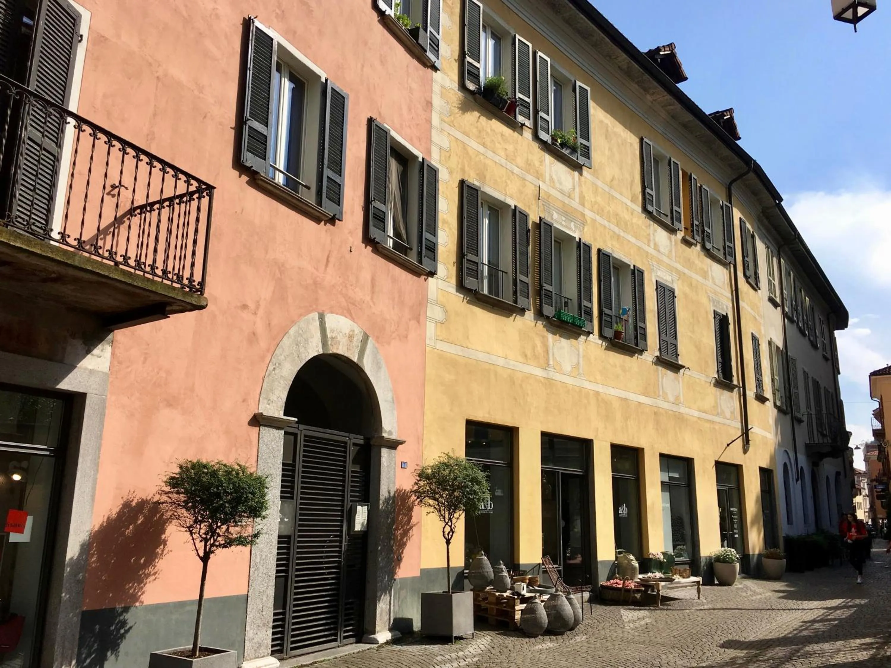 Property building in Great2Stay City Center Apartments Locarno