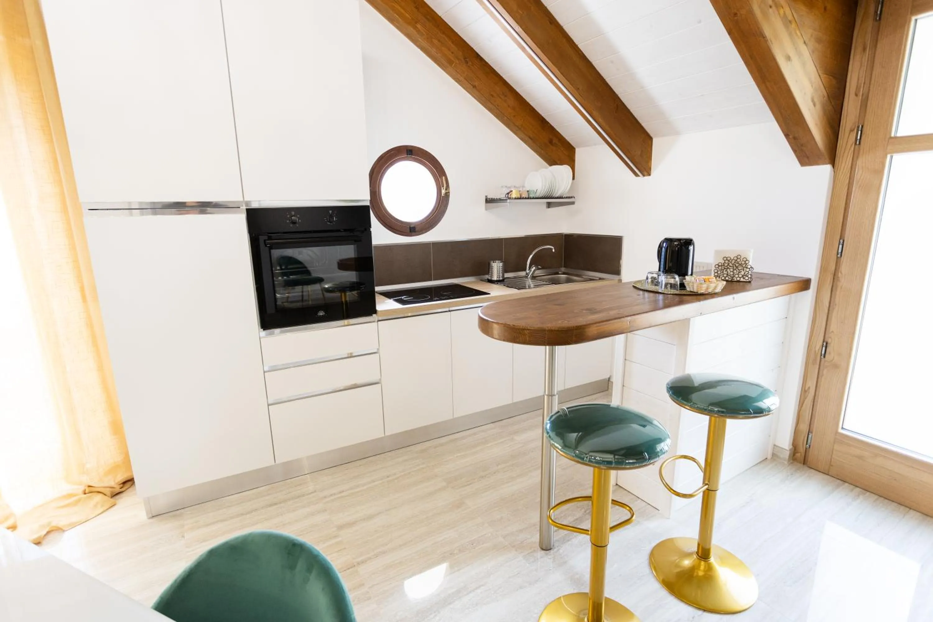 Kitchen or kitchenette in Villa Italia