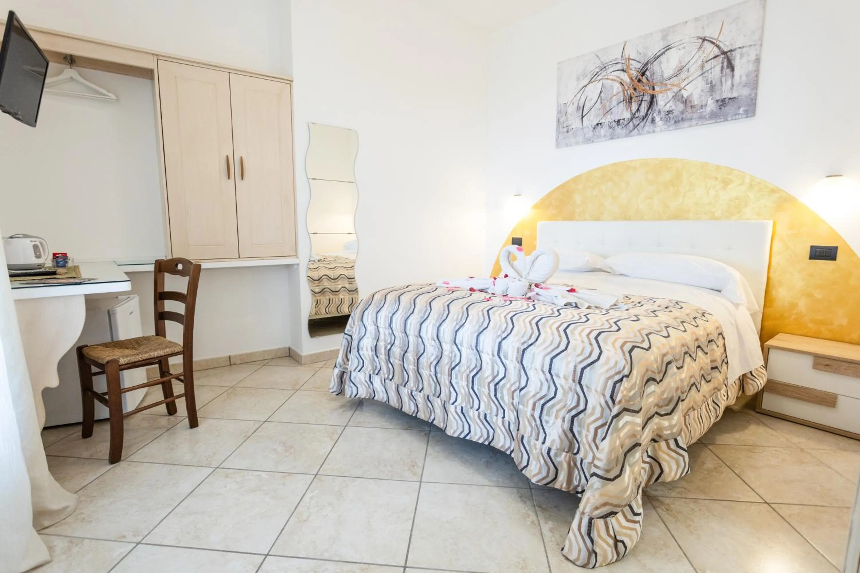 Photo of the whole room, Bed in Villa Italia