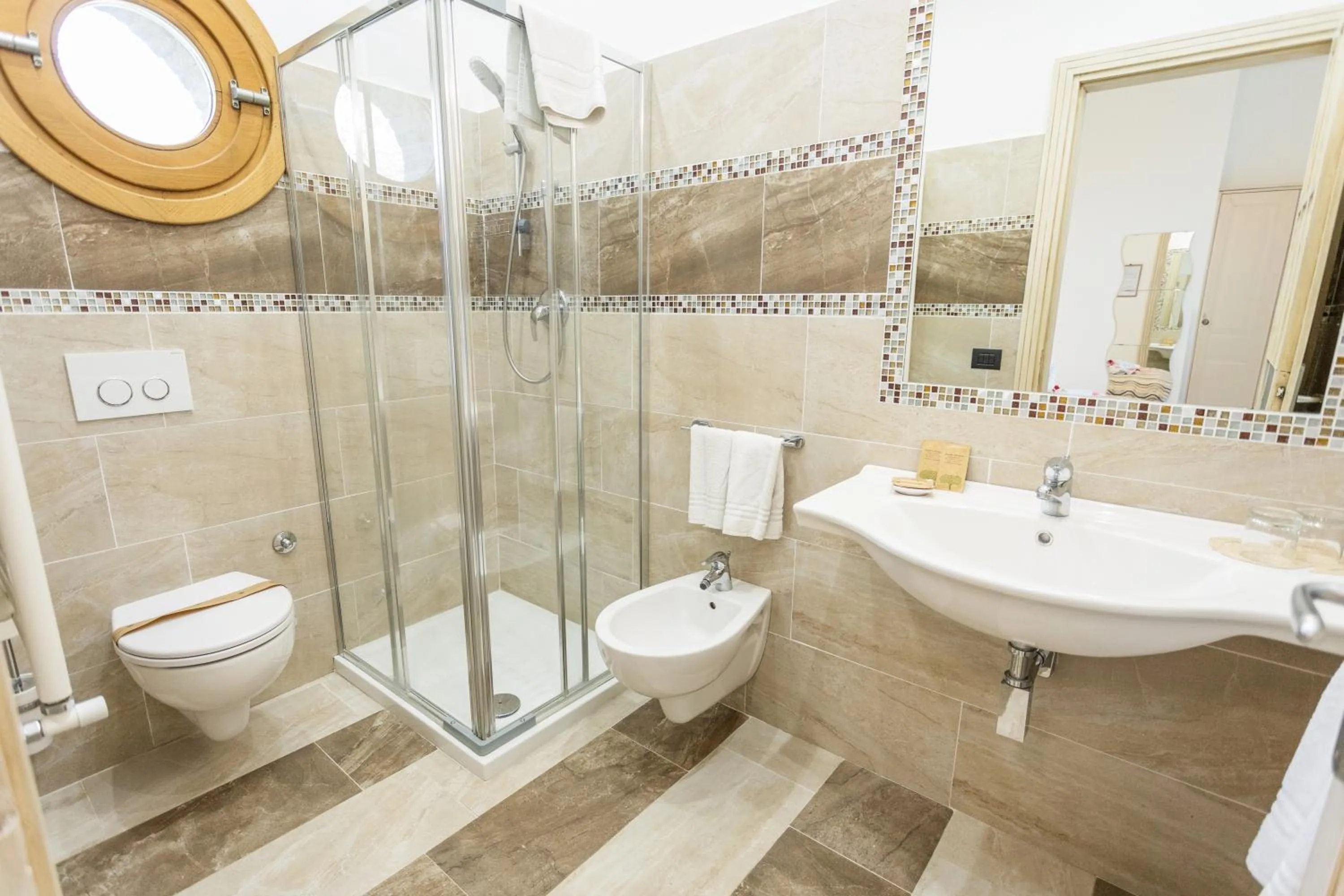 Shower in Villa Italia