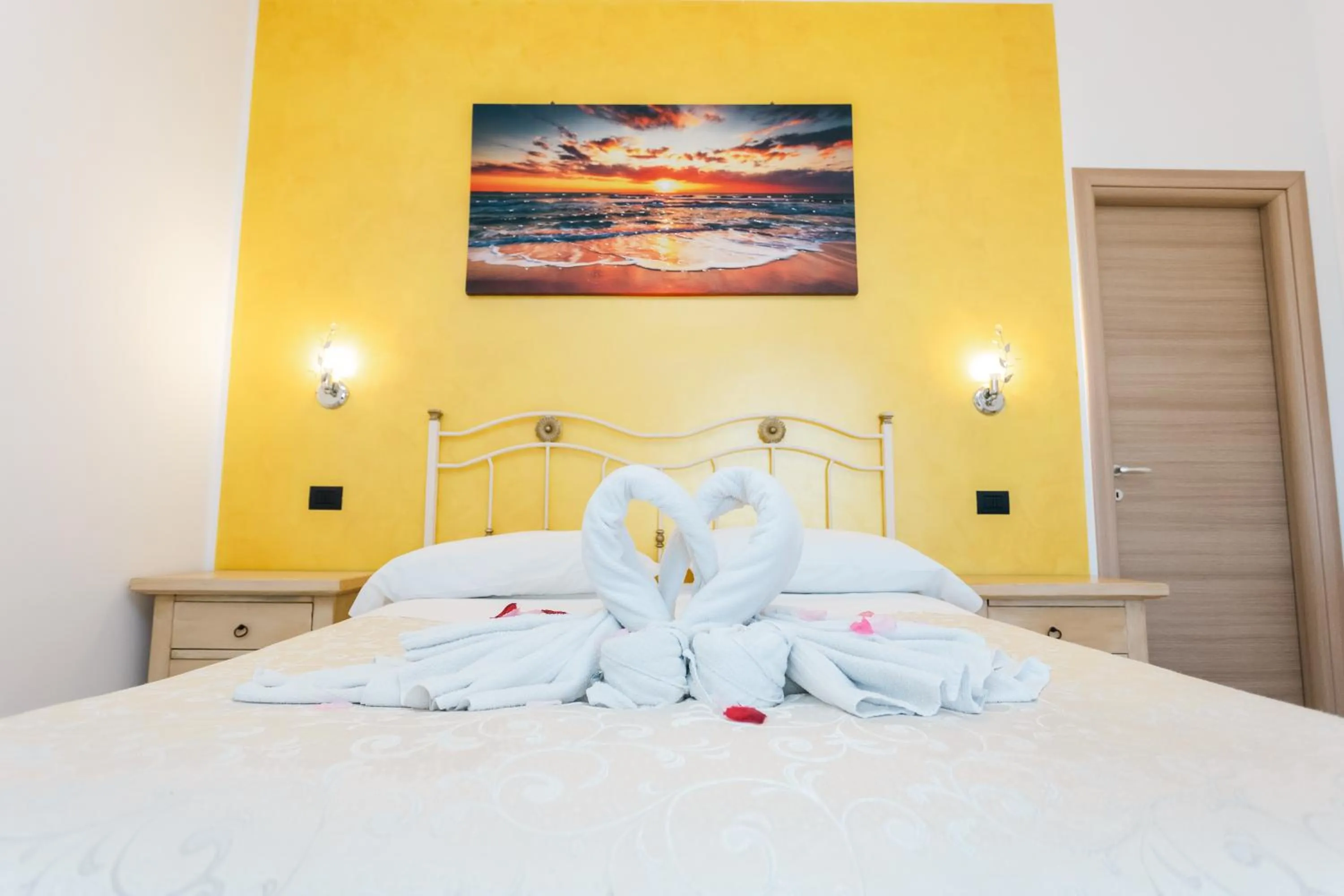 Bedroom, Bed in Villa Italia