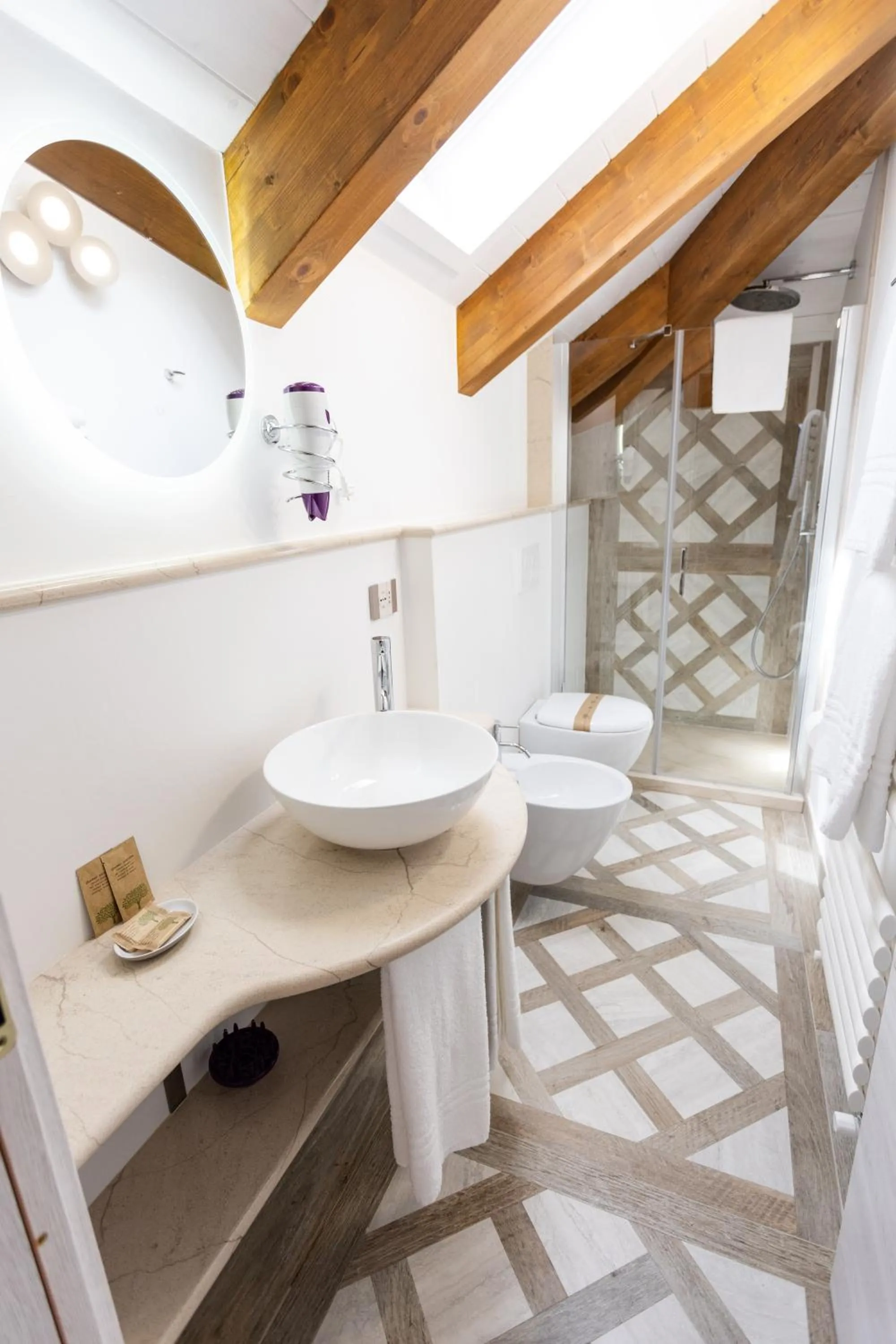 Shower in Villa Italia