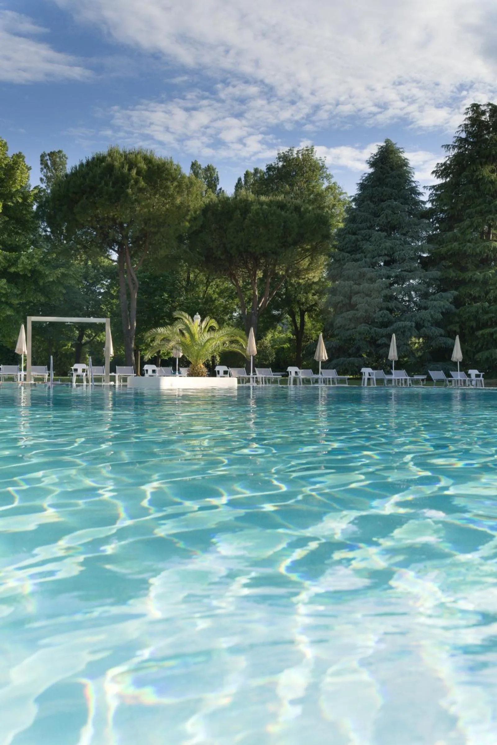 Swimming pool in Hotel Des Bains Terme