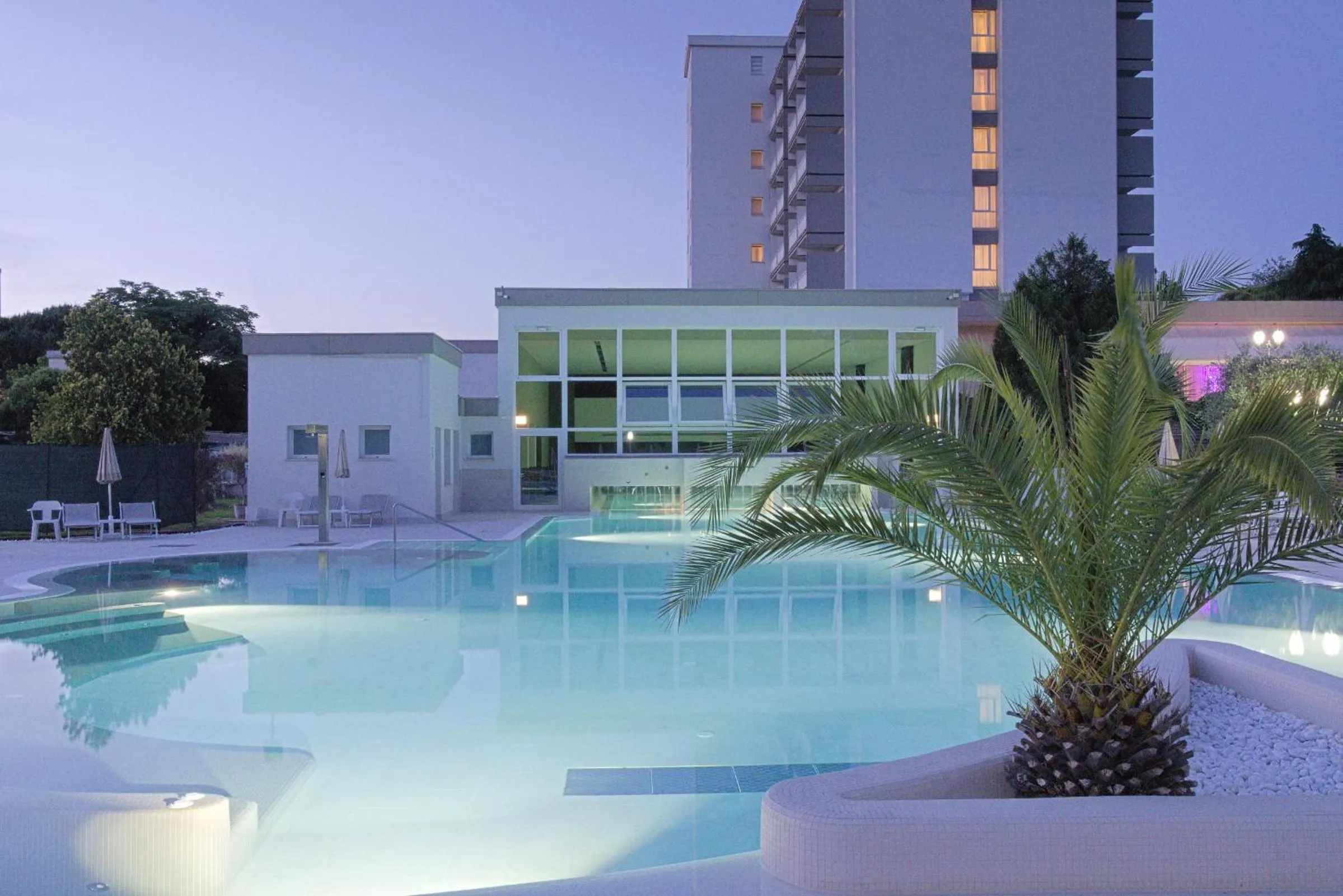 Swimming pool in Hotel Des Bains Terme