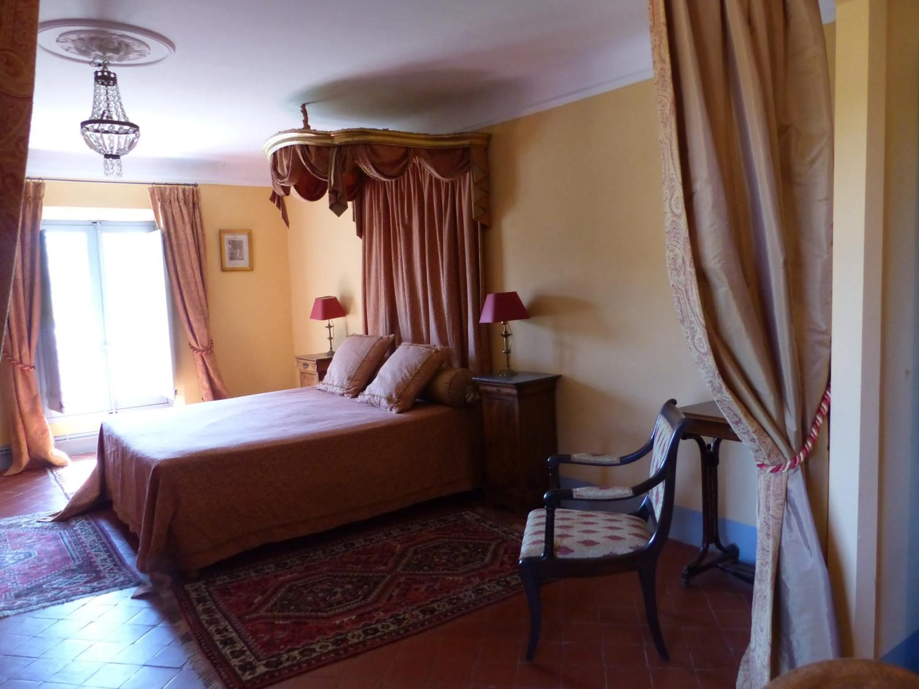 Photo of the whole room, Bed in Château du Grand Jardin