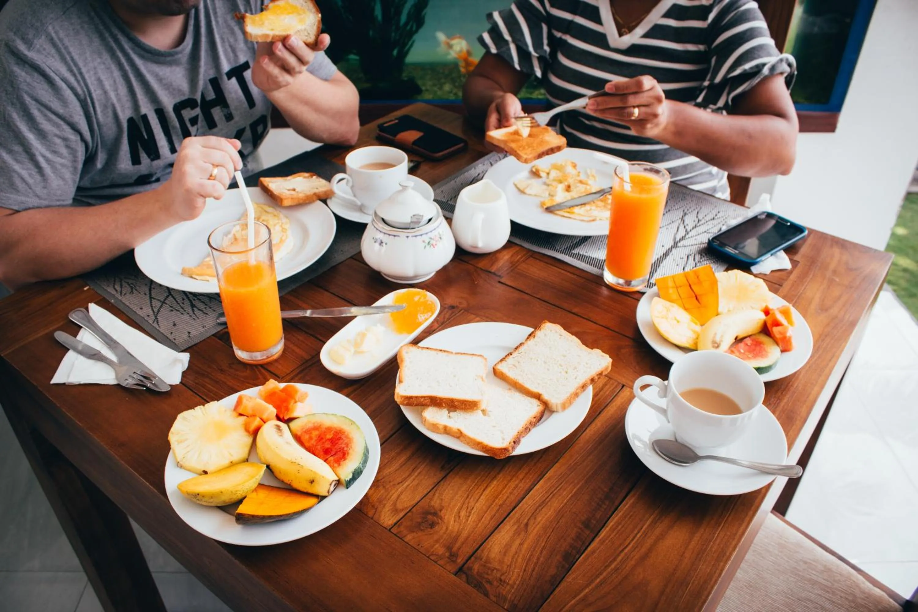 Restaurant/places to eat in Amber House Lanka