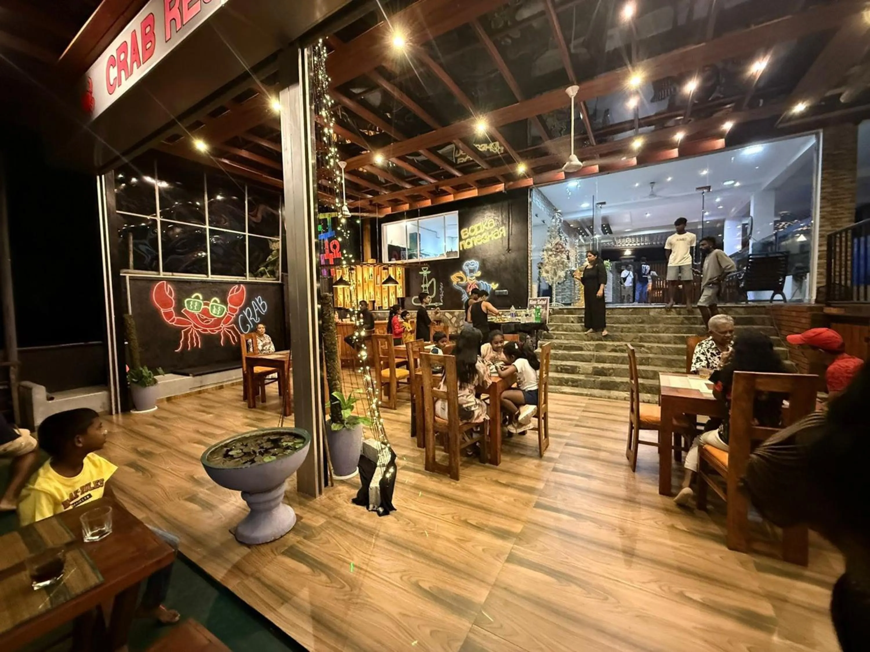 Restaurant/places to eat in Amber House Lanka