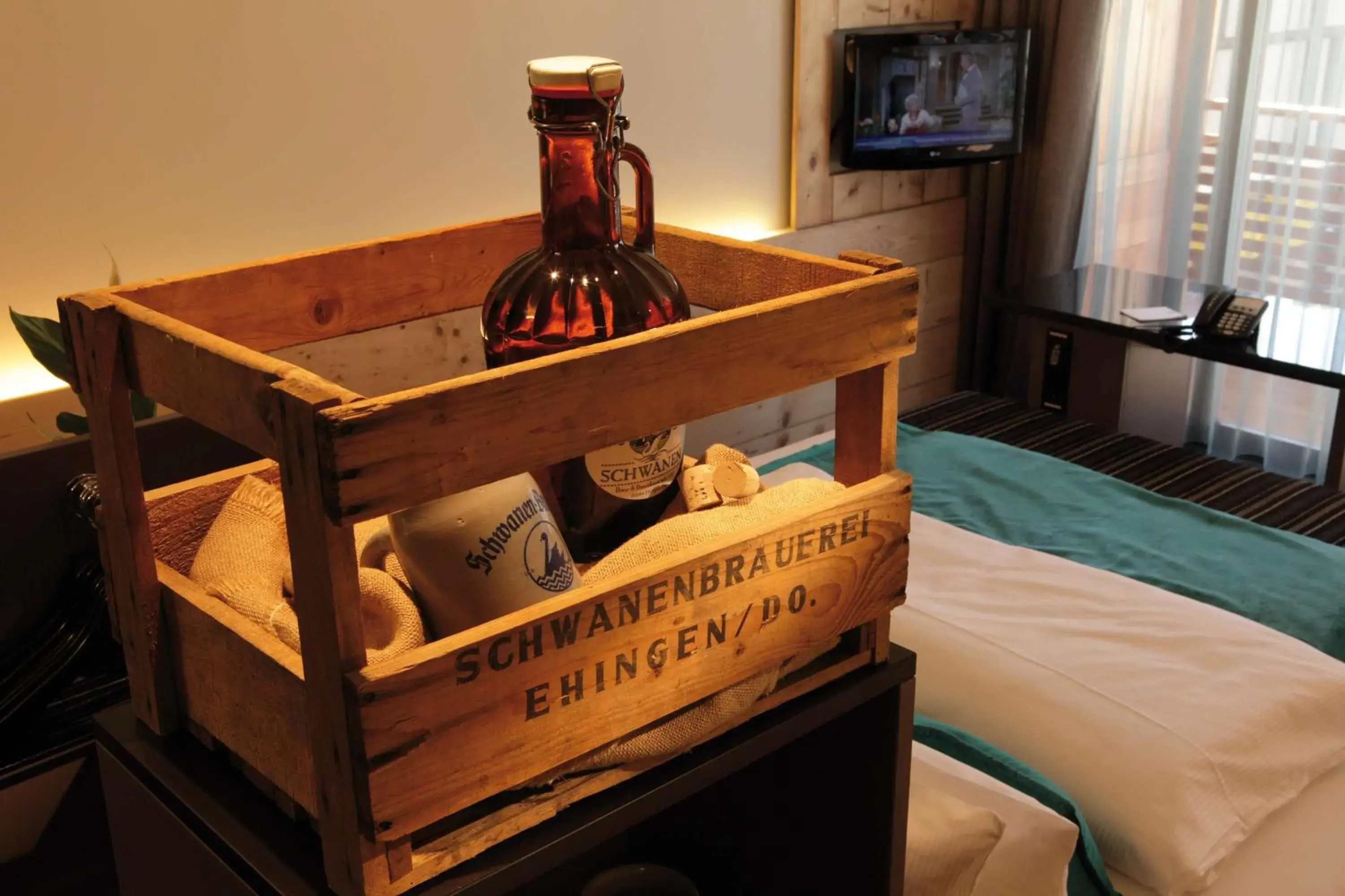 Bedroom, Bed in Best Western Plus BierKulturHotel Schwanen Bedroom, Bed in Best Western Plus BierKulturHotel Schwanen