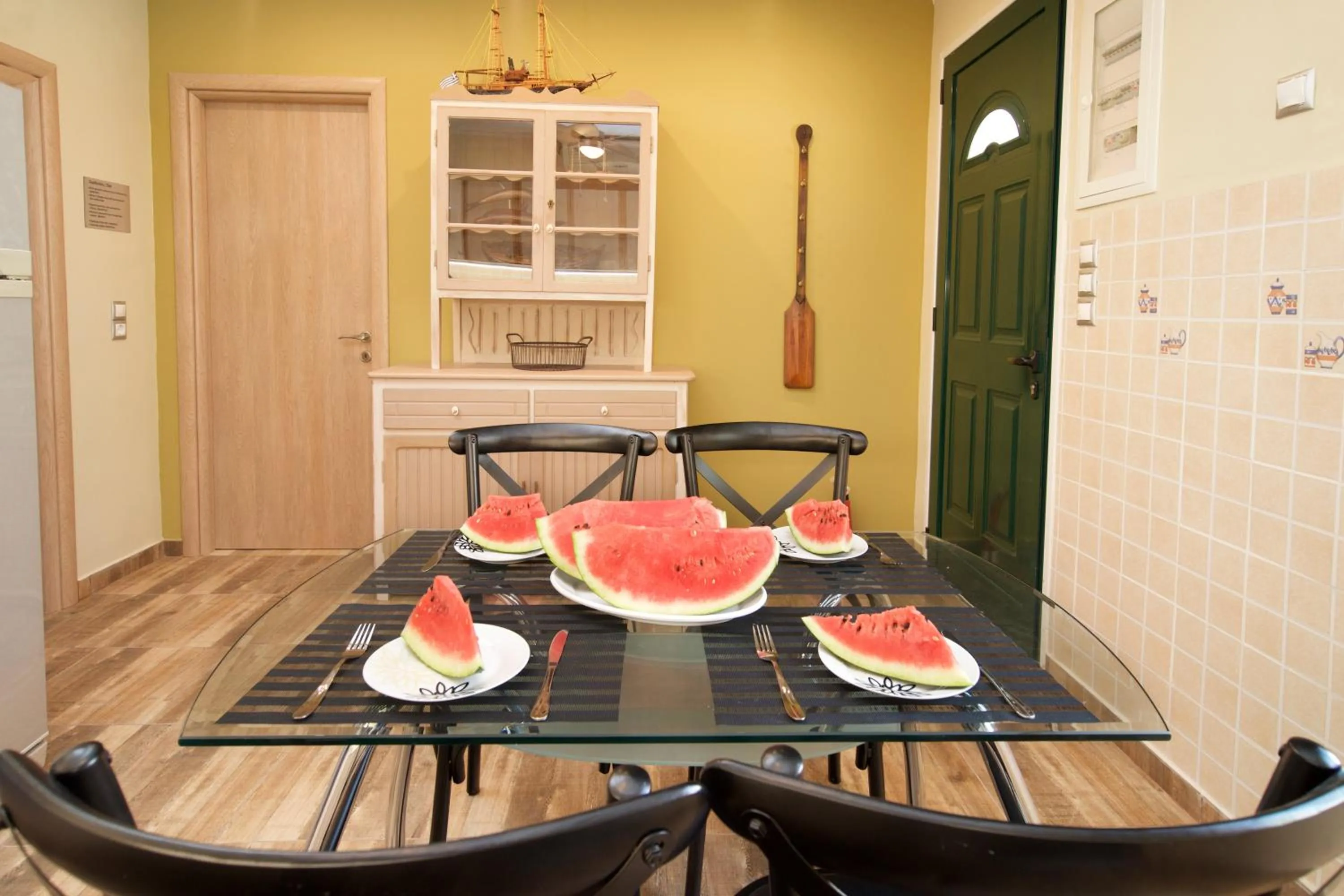 Dining area in Villa Apoplous with pool