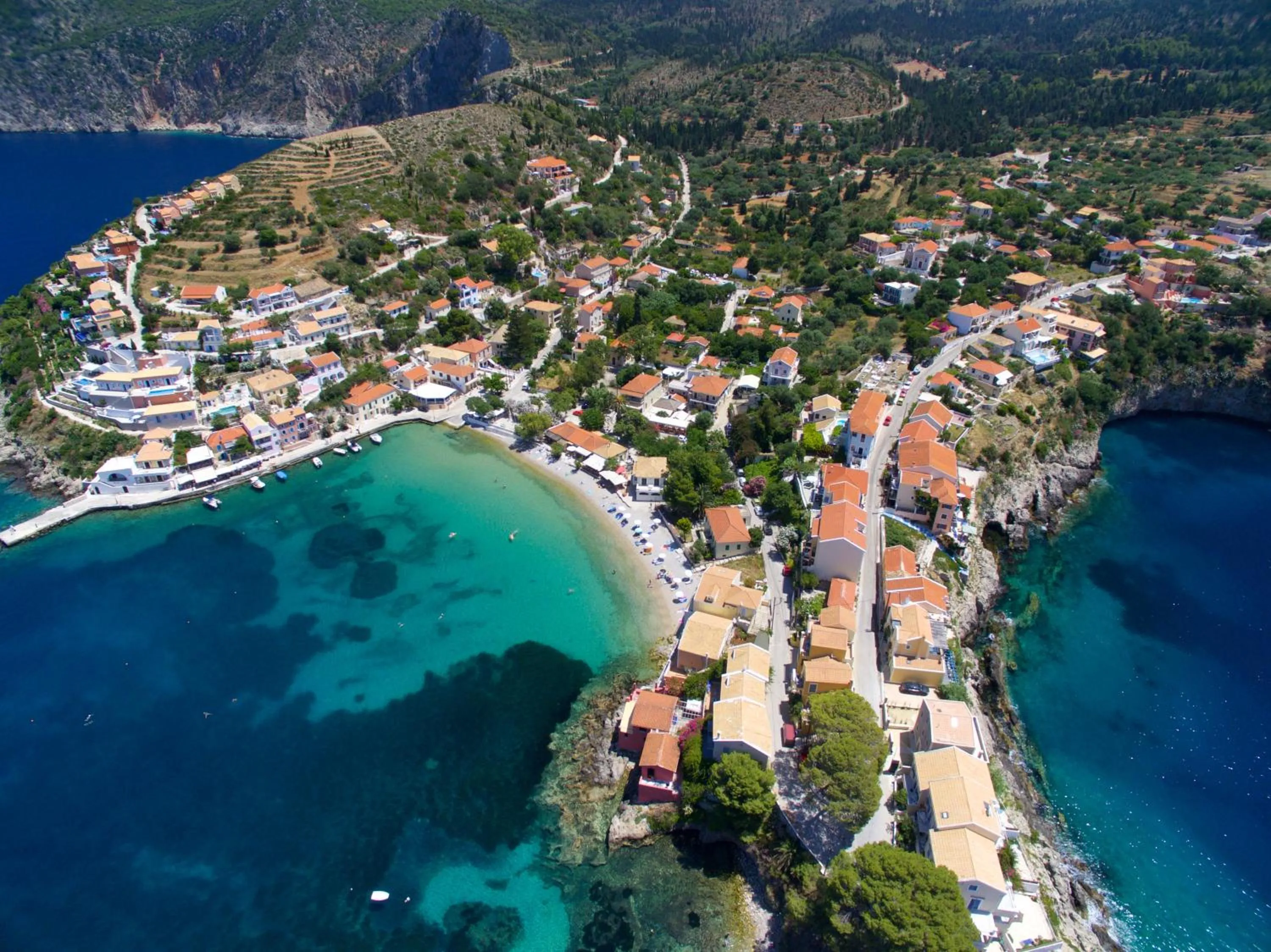Natural landscape in Villa Apoplous with pool
