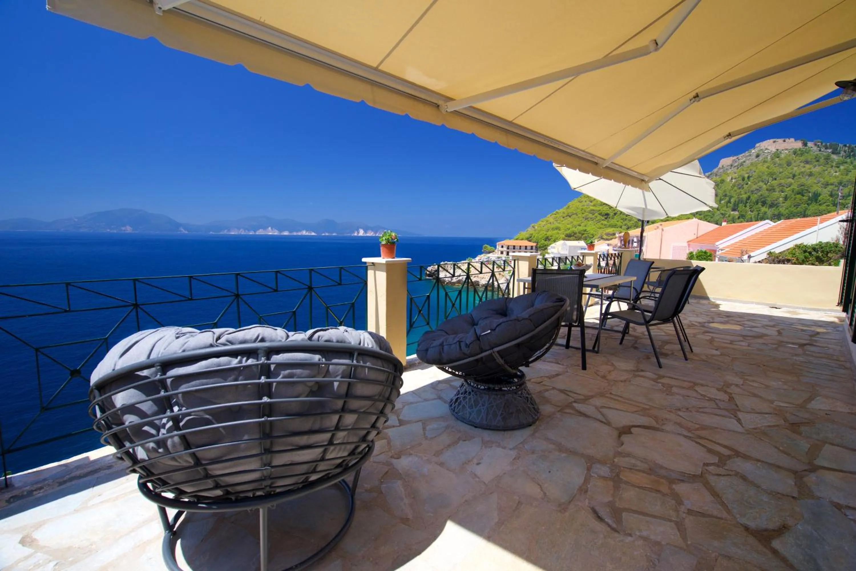 Balcony/Terrace in Villa Apoplous with pool